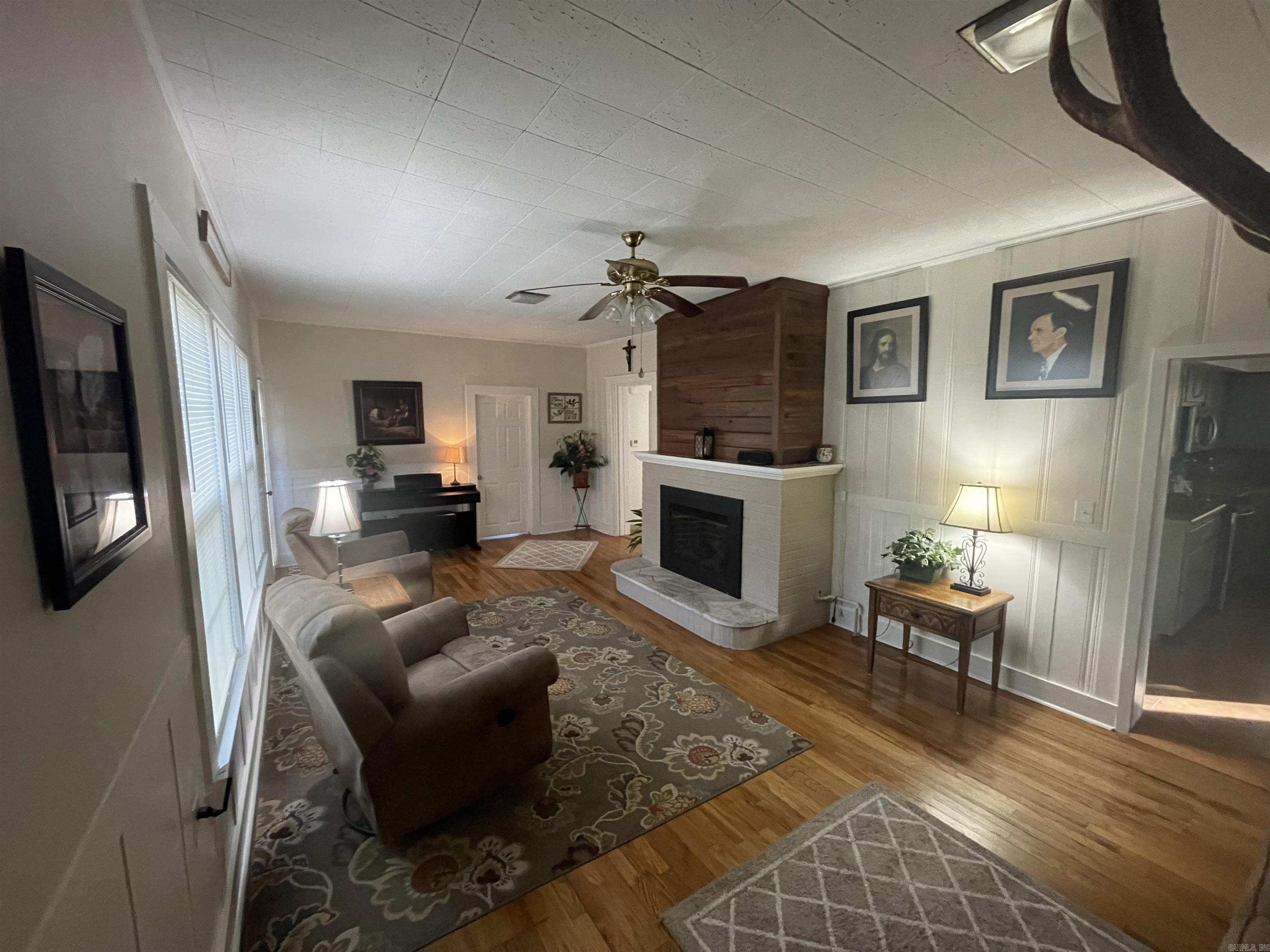1662  Clay  Piggott, AR