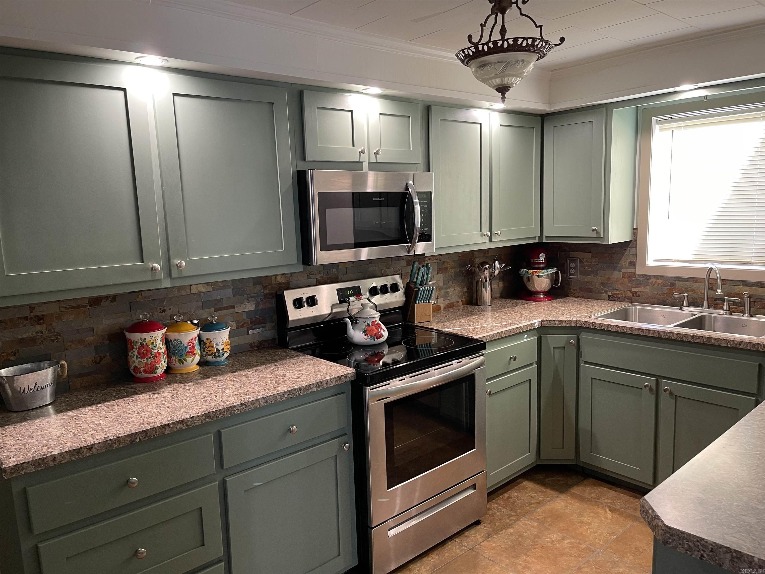 1662  Clay  Piggott, AR