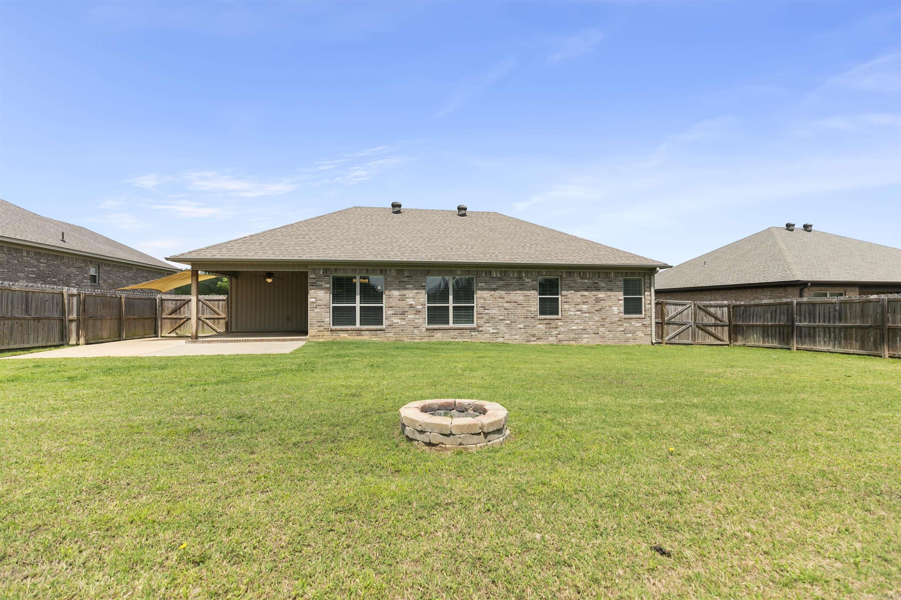 217  Creek View Drive  Austin, AR