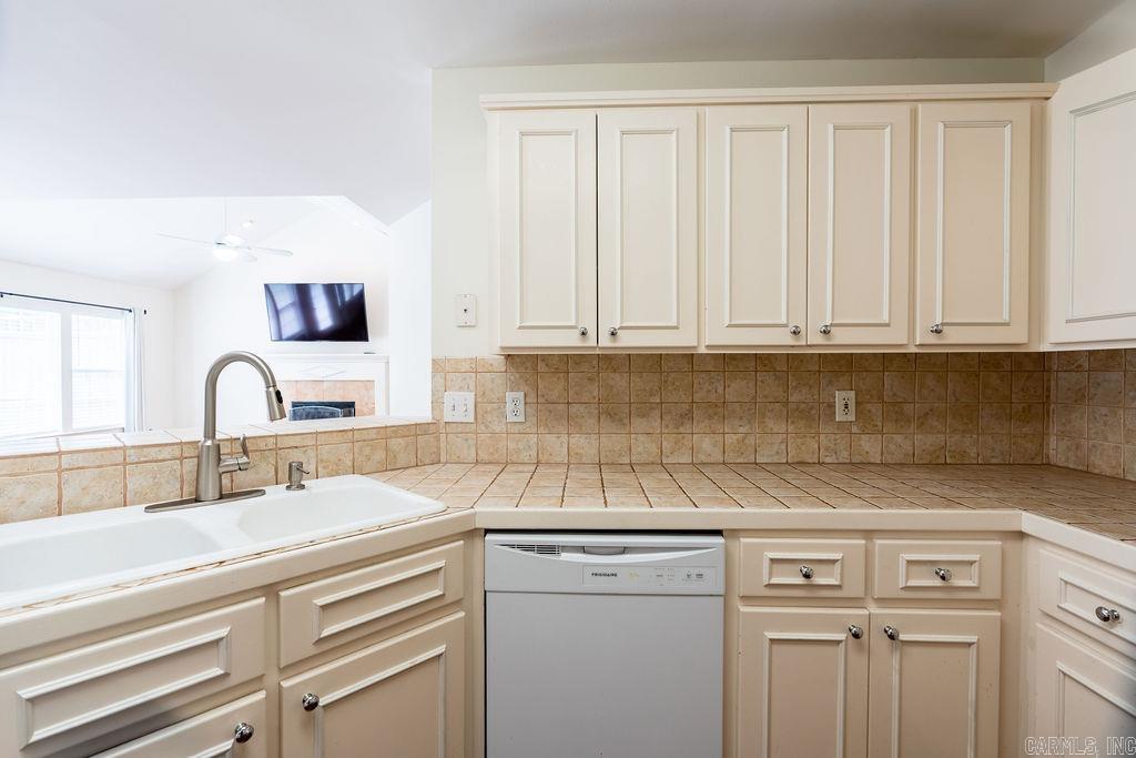 34  Beloit Bay  Heber Springs, AR