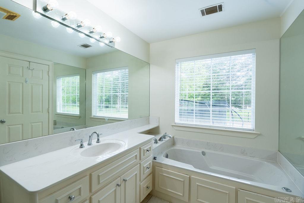34  Beloit Bay  Heber Springs, AR