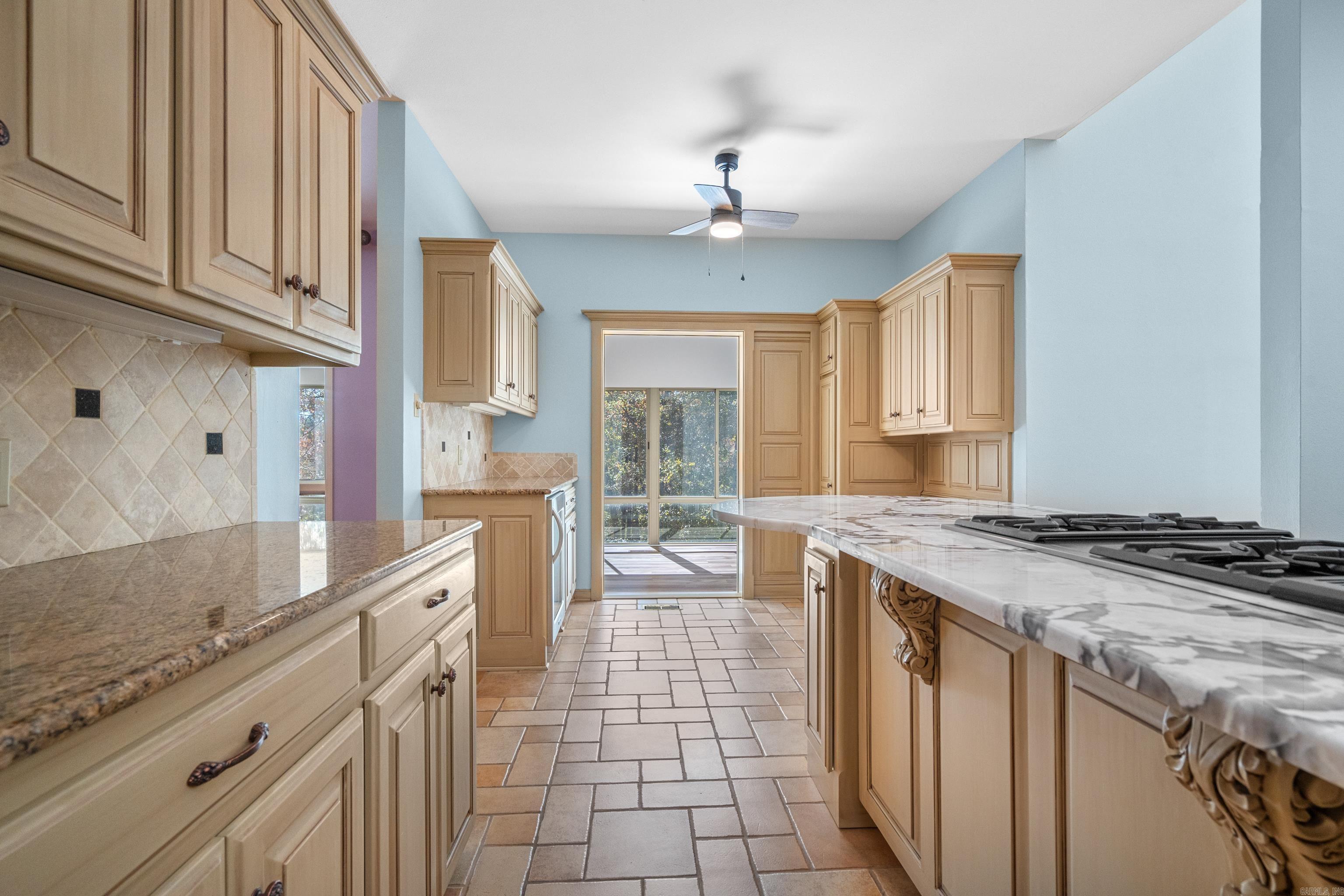 222  WHISPERING HILLS  Hot Springs, AR