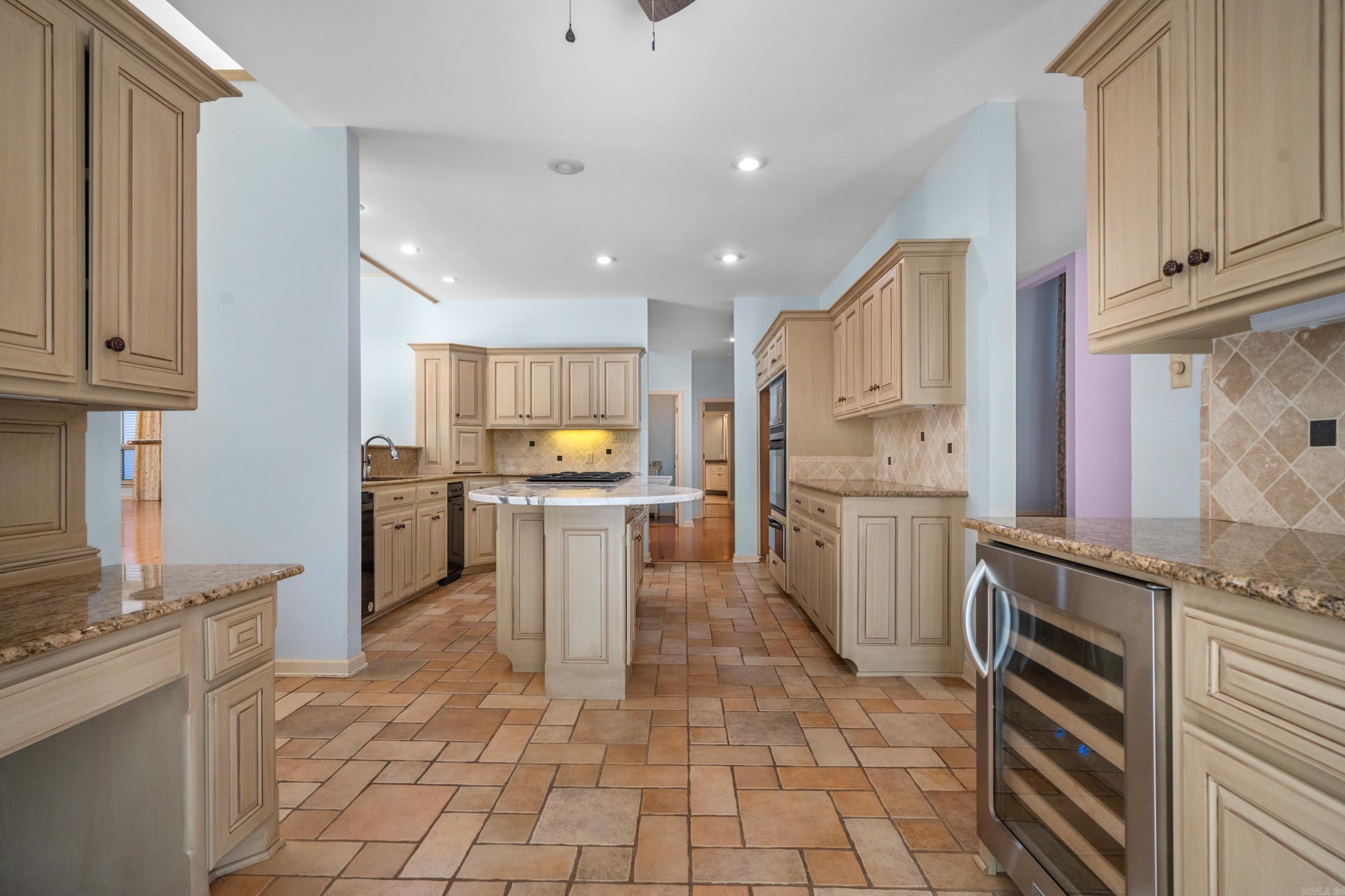 222  WHISPERING HILLS  Hot Springs, AR