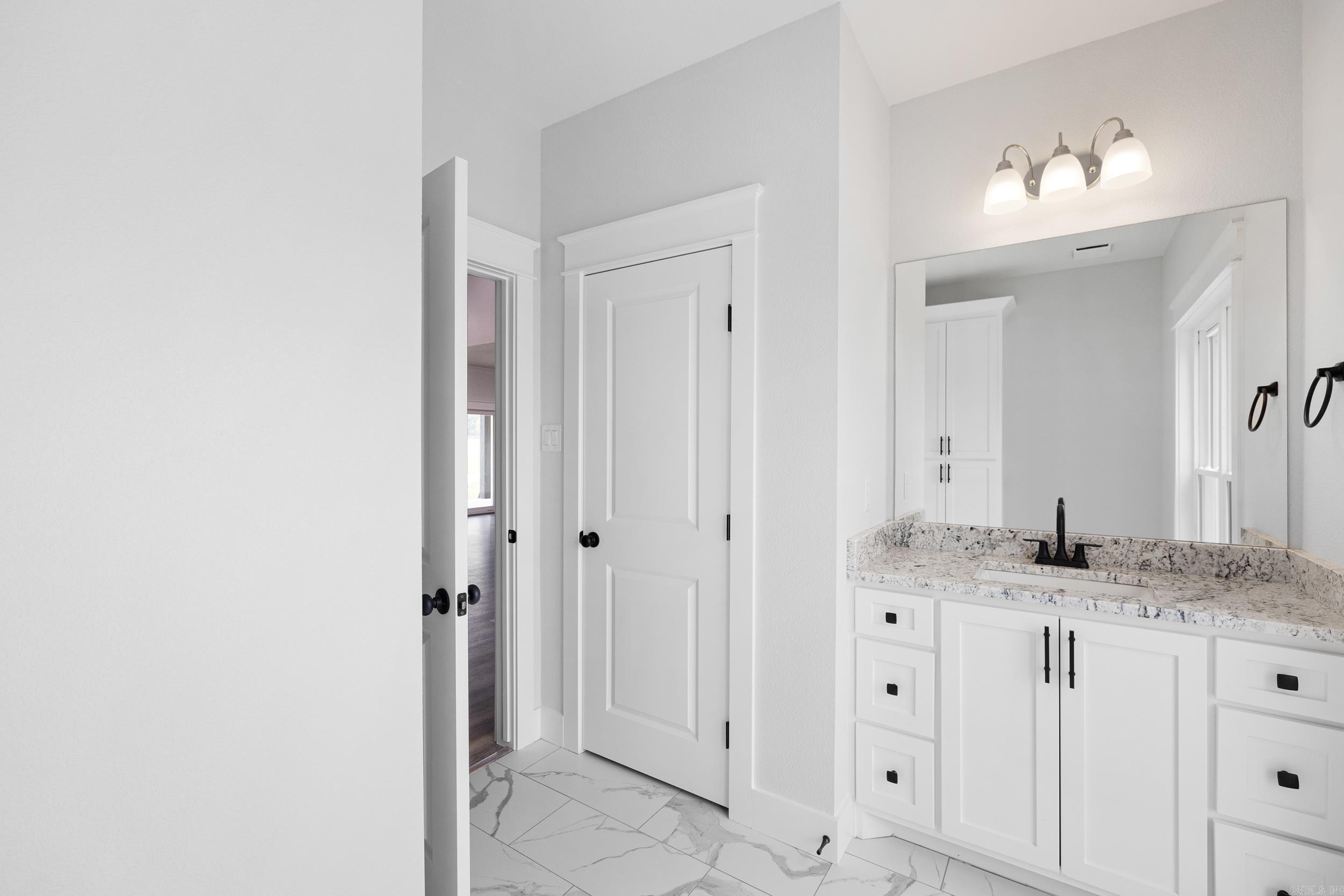10086  Olivia  Danville, AR