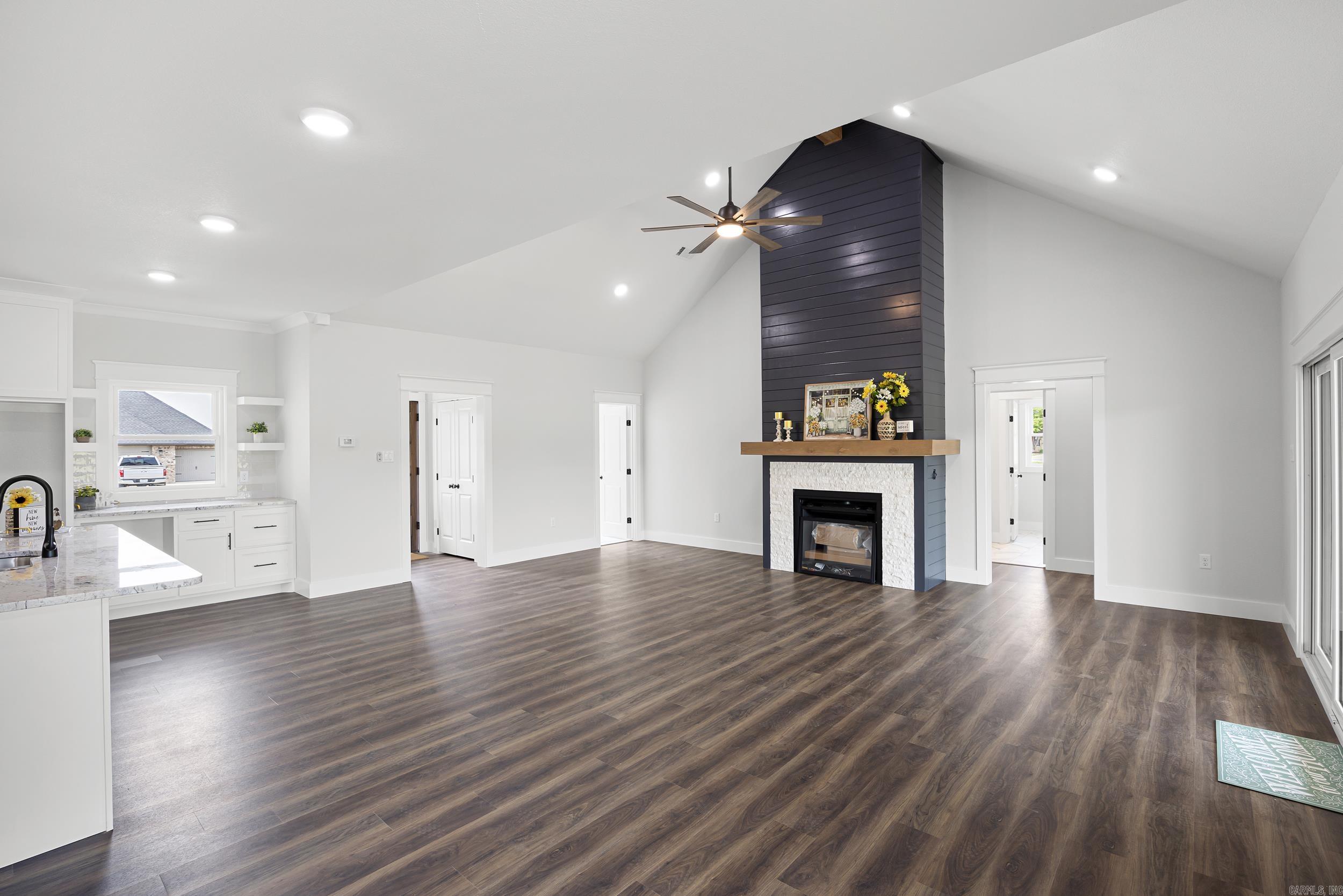 10086  Olivia  Danville, AR