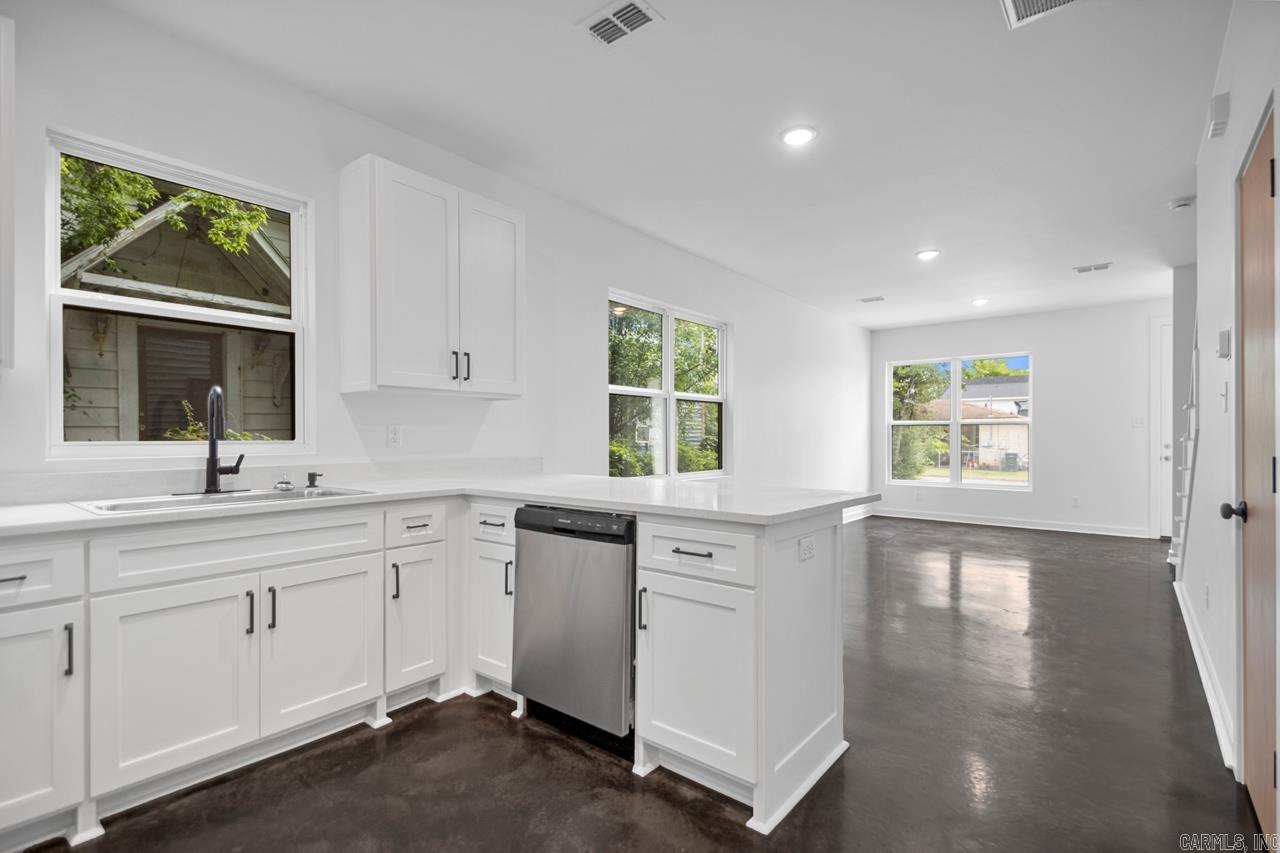 1502  Bishop  Little Rock, AR