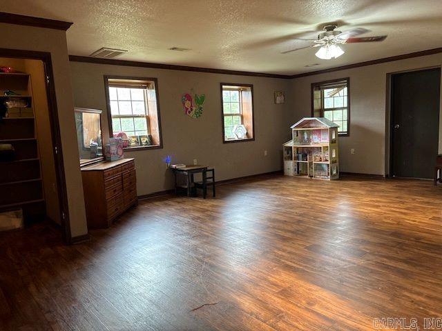 363  NIAGARA  Clinton, AR