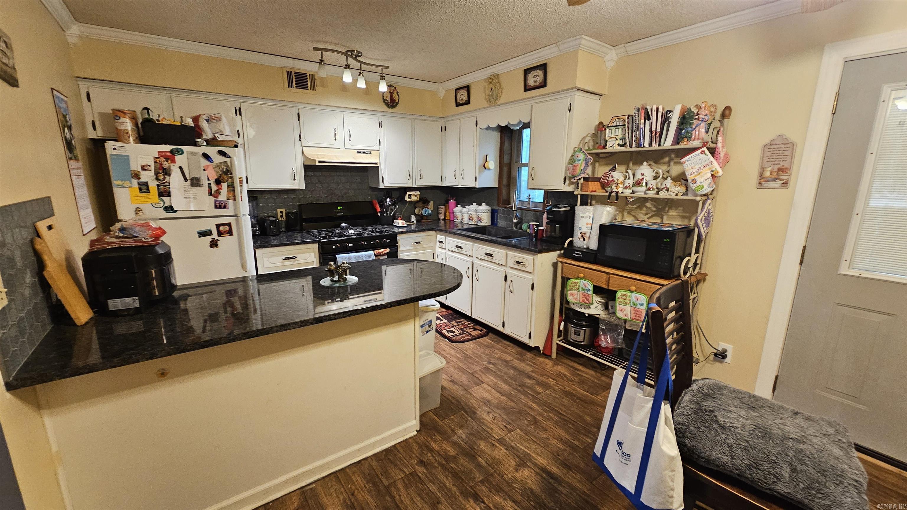 3100 N Highway 65  Clinton, AR