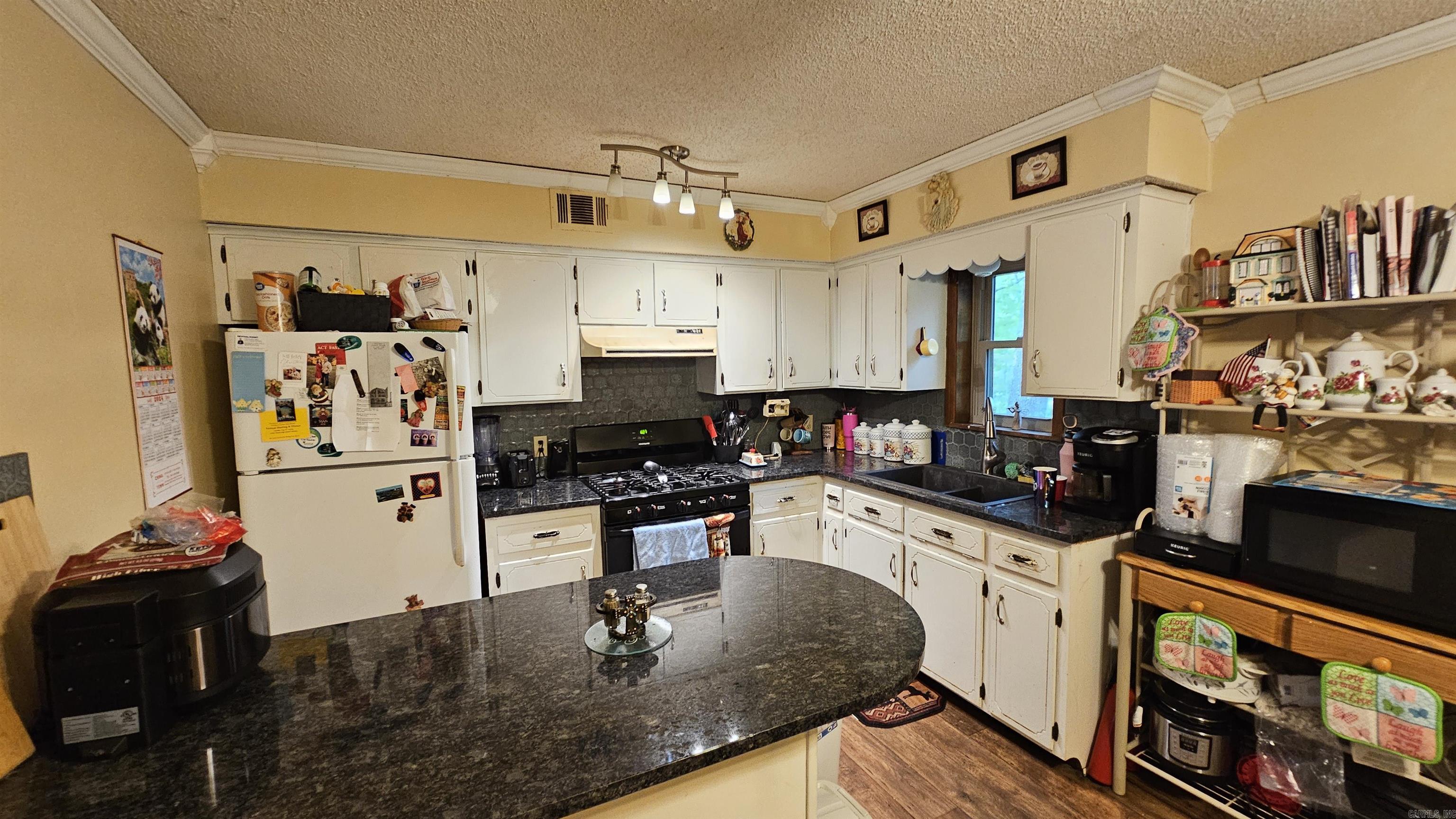 3100 N Highway 65  Clinton, AR