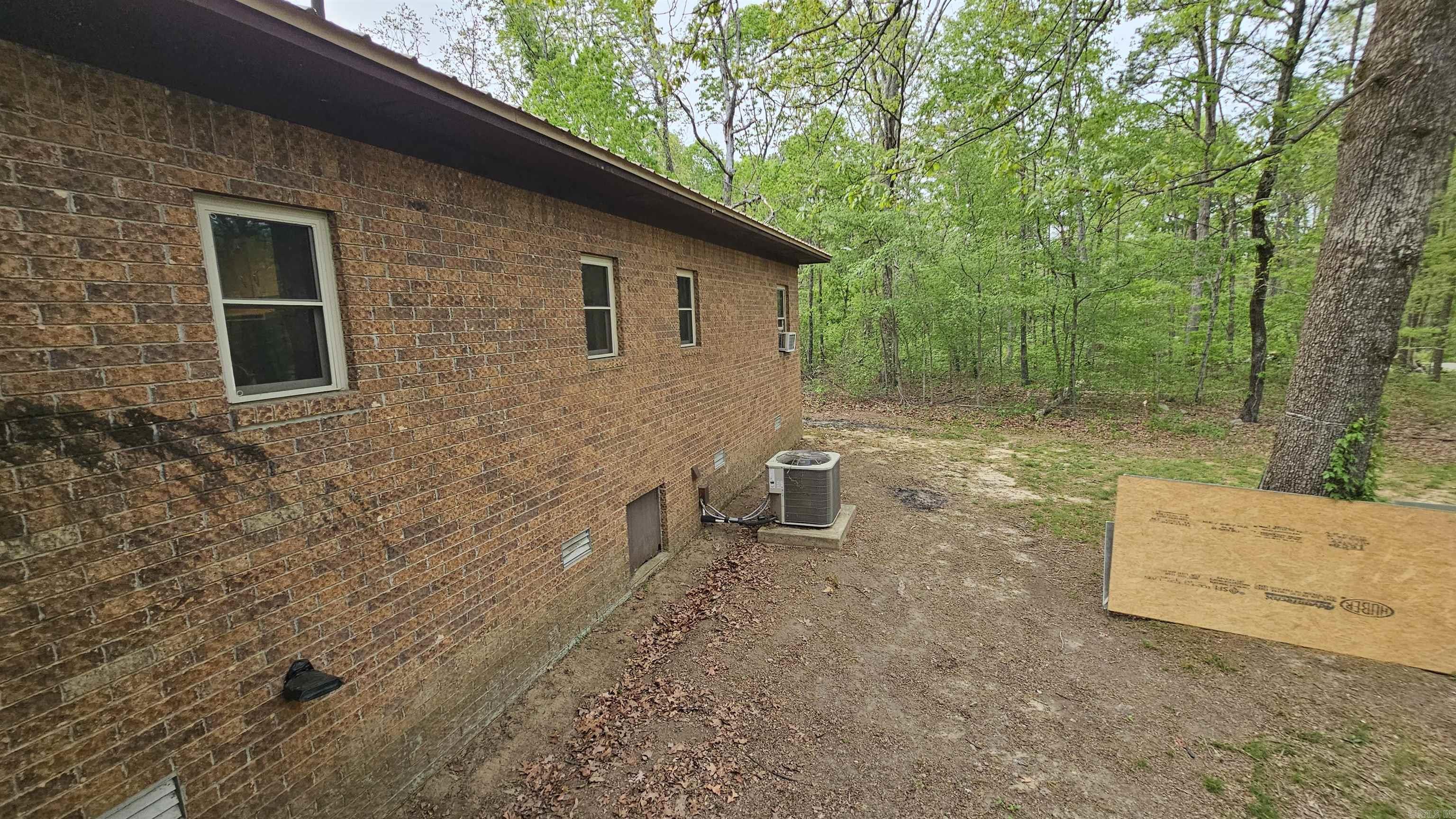 3100 N Highway 65  Clinton, AR