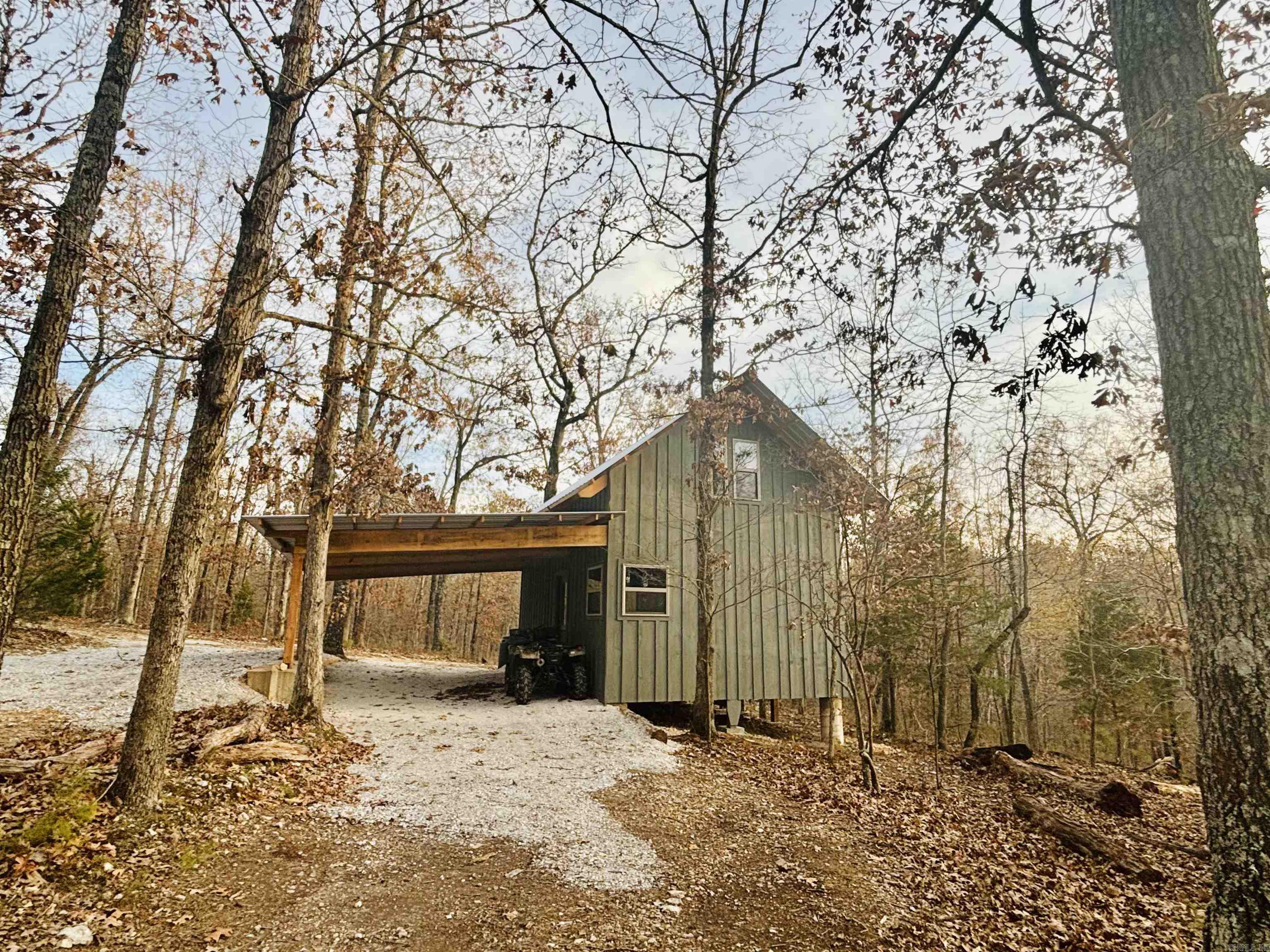 261  Mitchell  Mountain View, AR