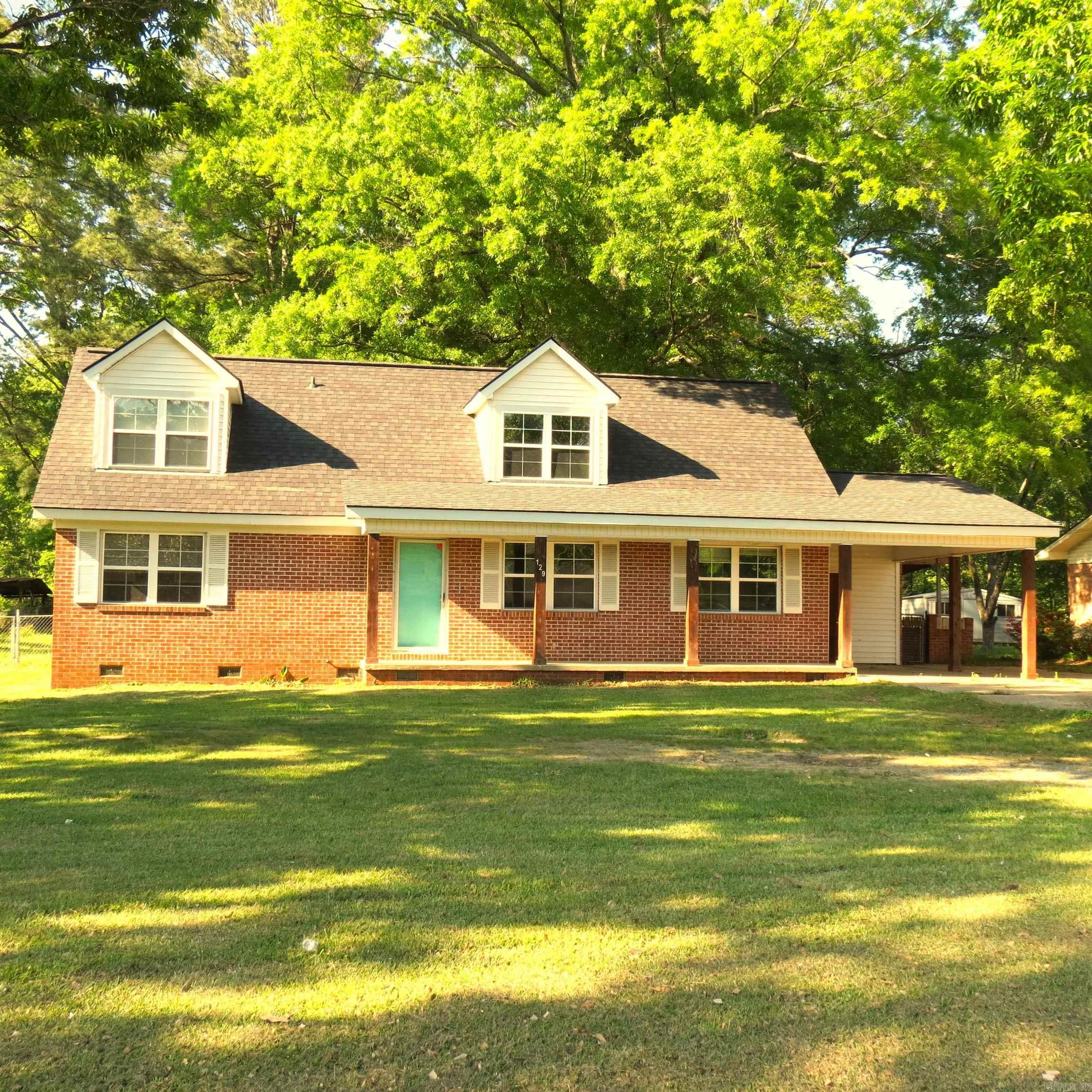 129 E Willis  Monticello, AR