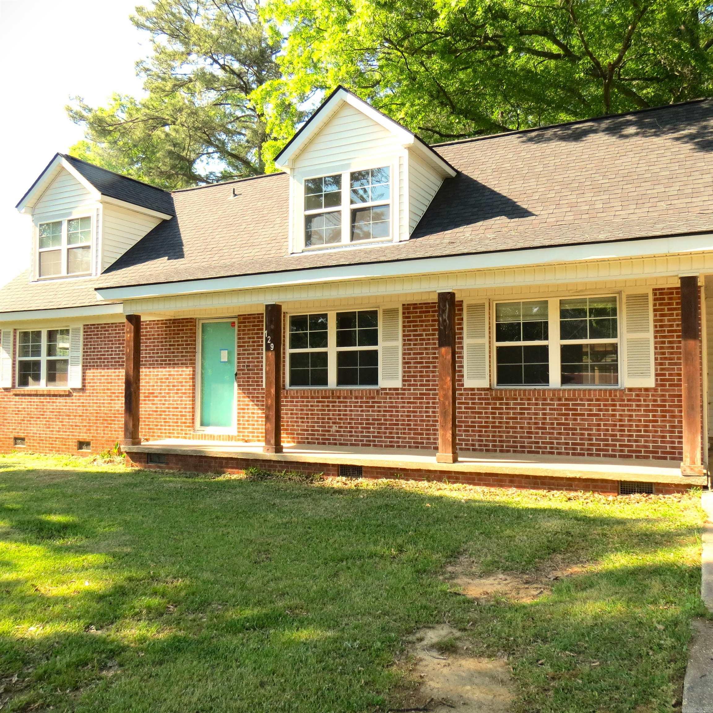 129 E Willis  Monticello, AR