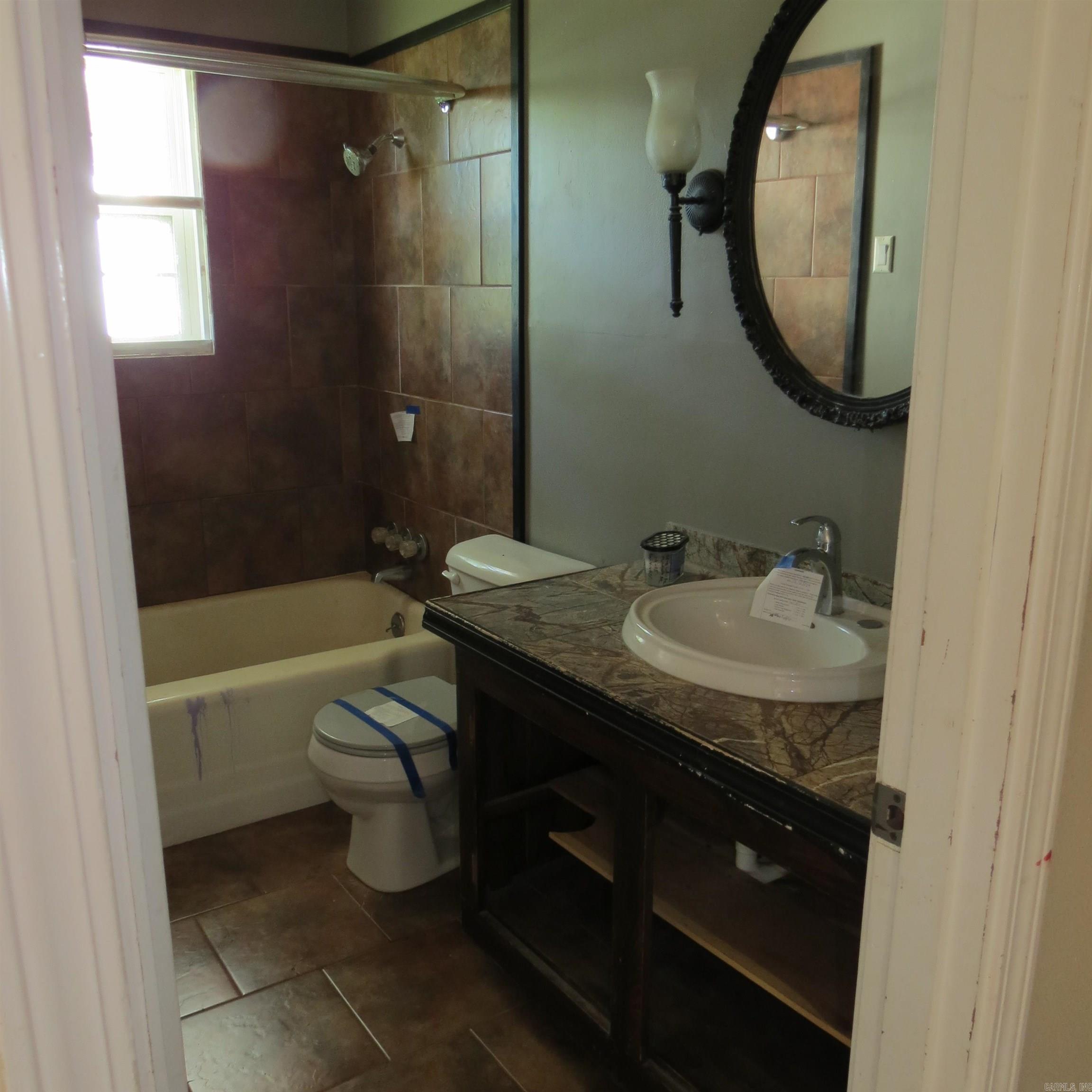 129 E Willis  Monticello, AR