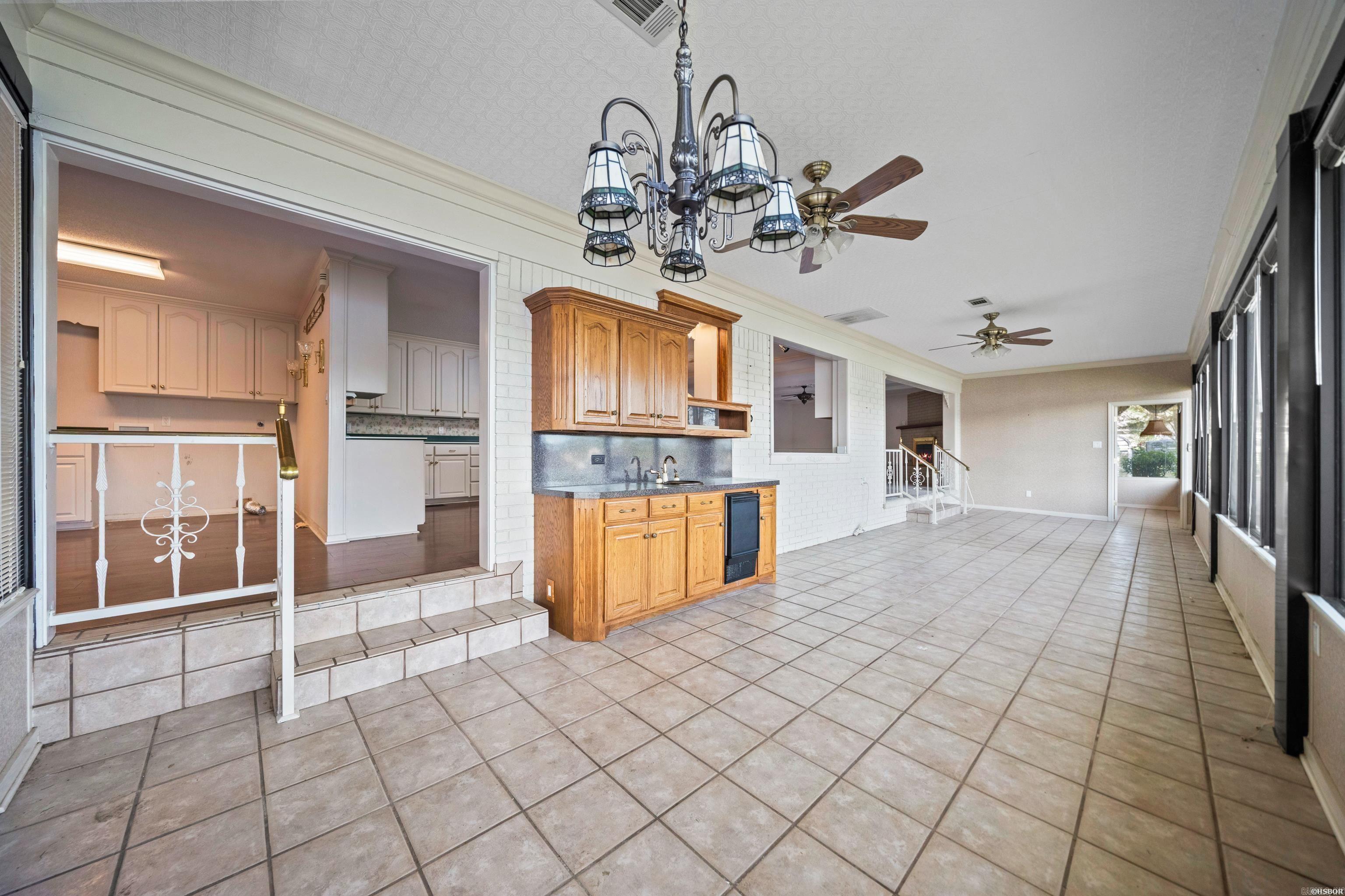 118  Grandview  Hot Springs, AR