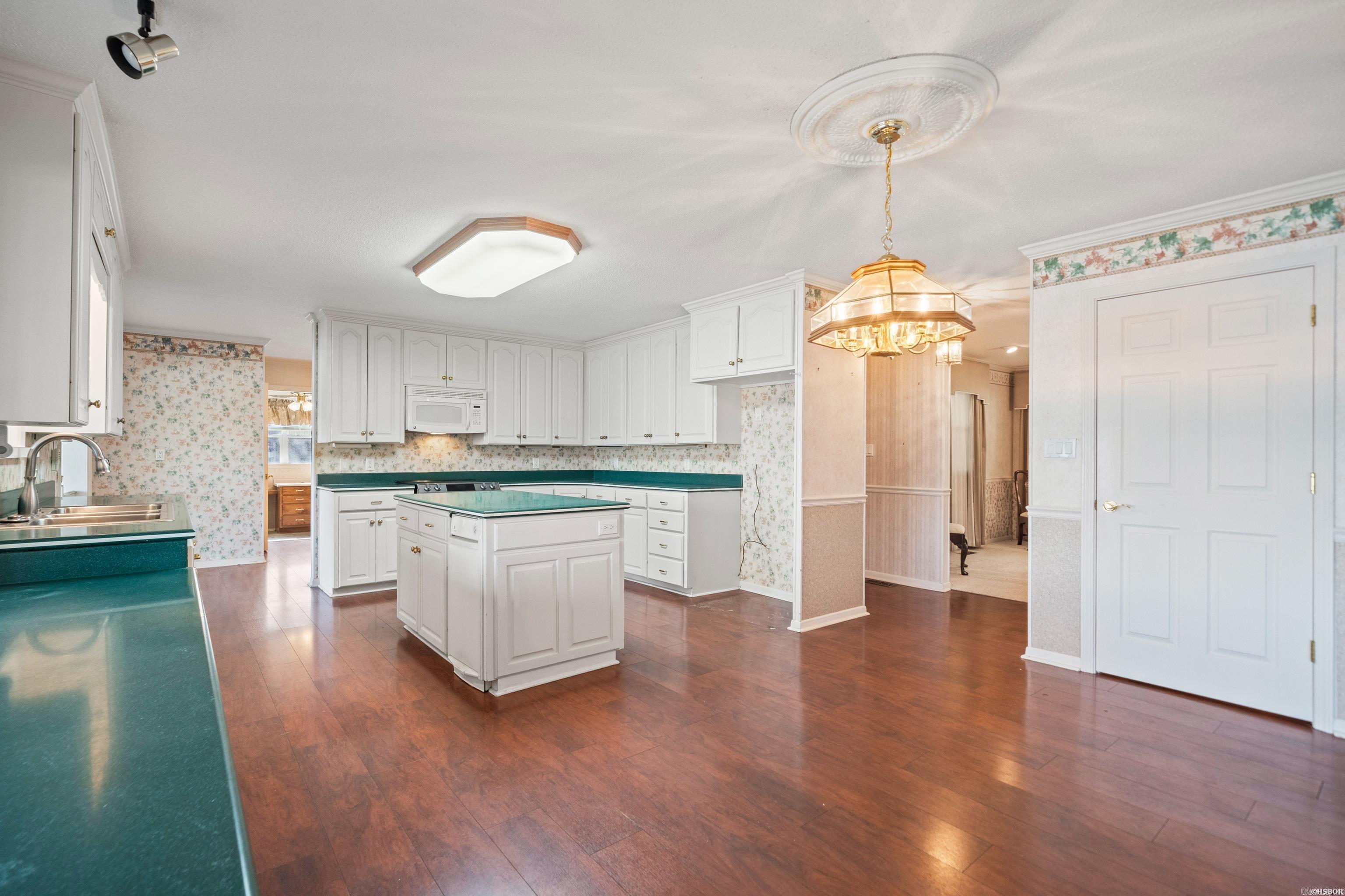 118  Grandview  Hot Springs, AR