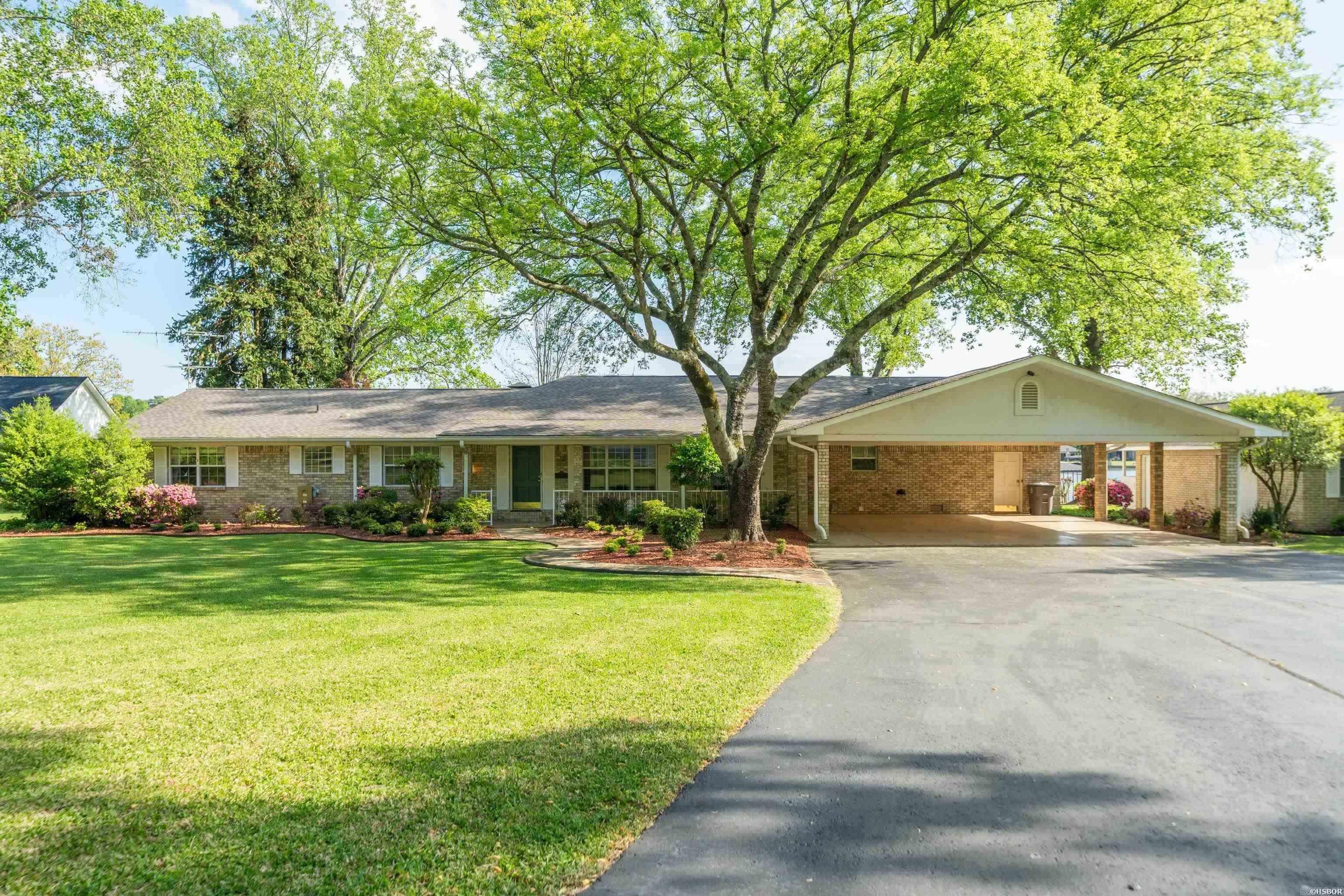 118  Grandview  Hot Springs, AR