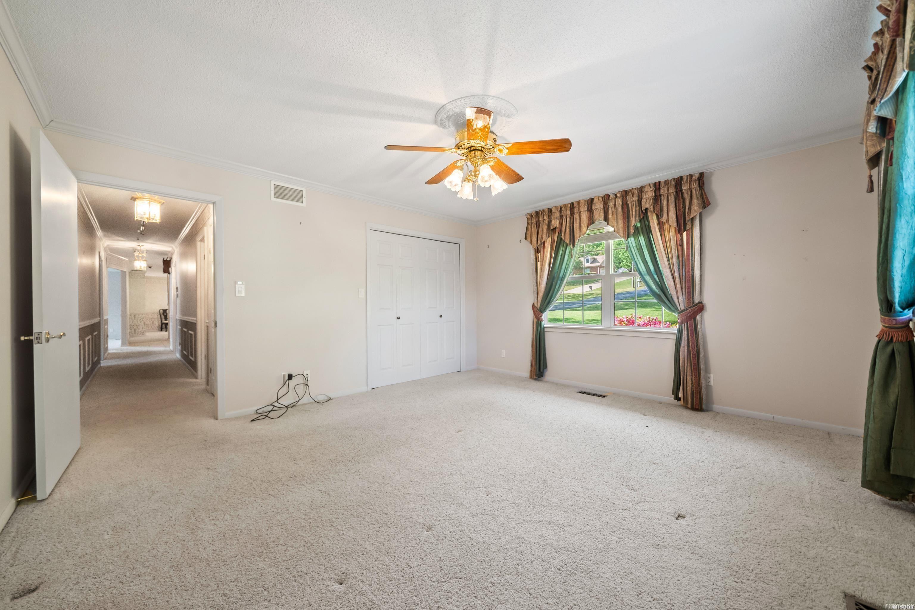 118  Grandview  Hot Springs, AR