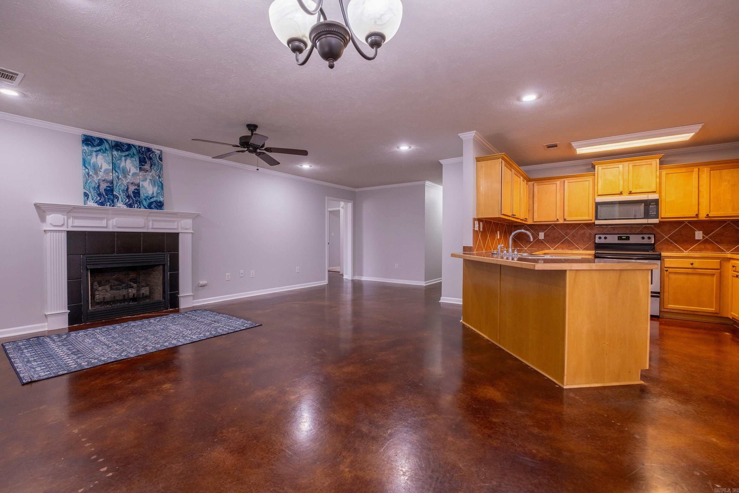 53  Mitchell  Greenbrier, AR