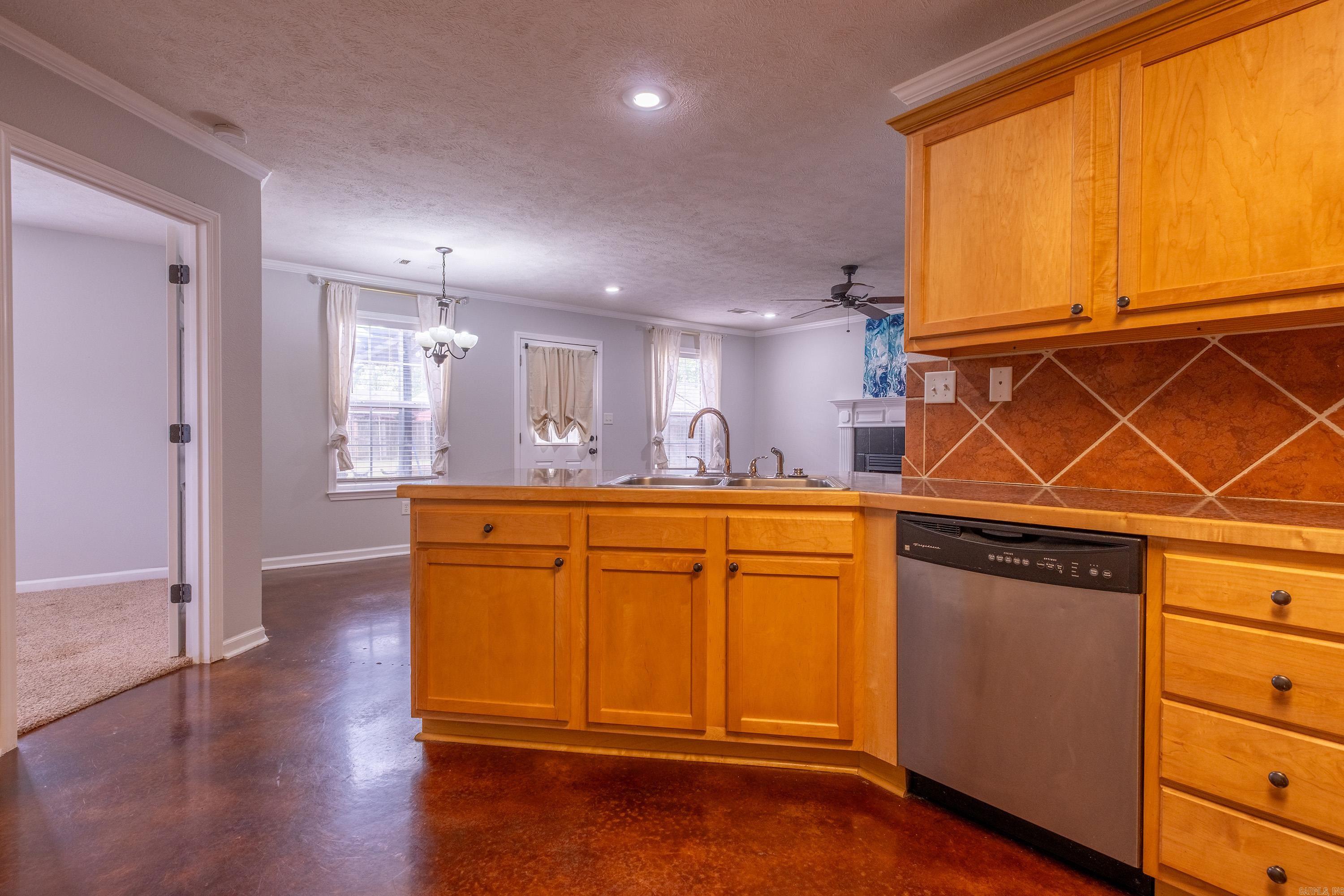 53  Mitchell  Greenbrier, AR