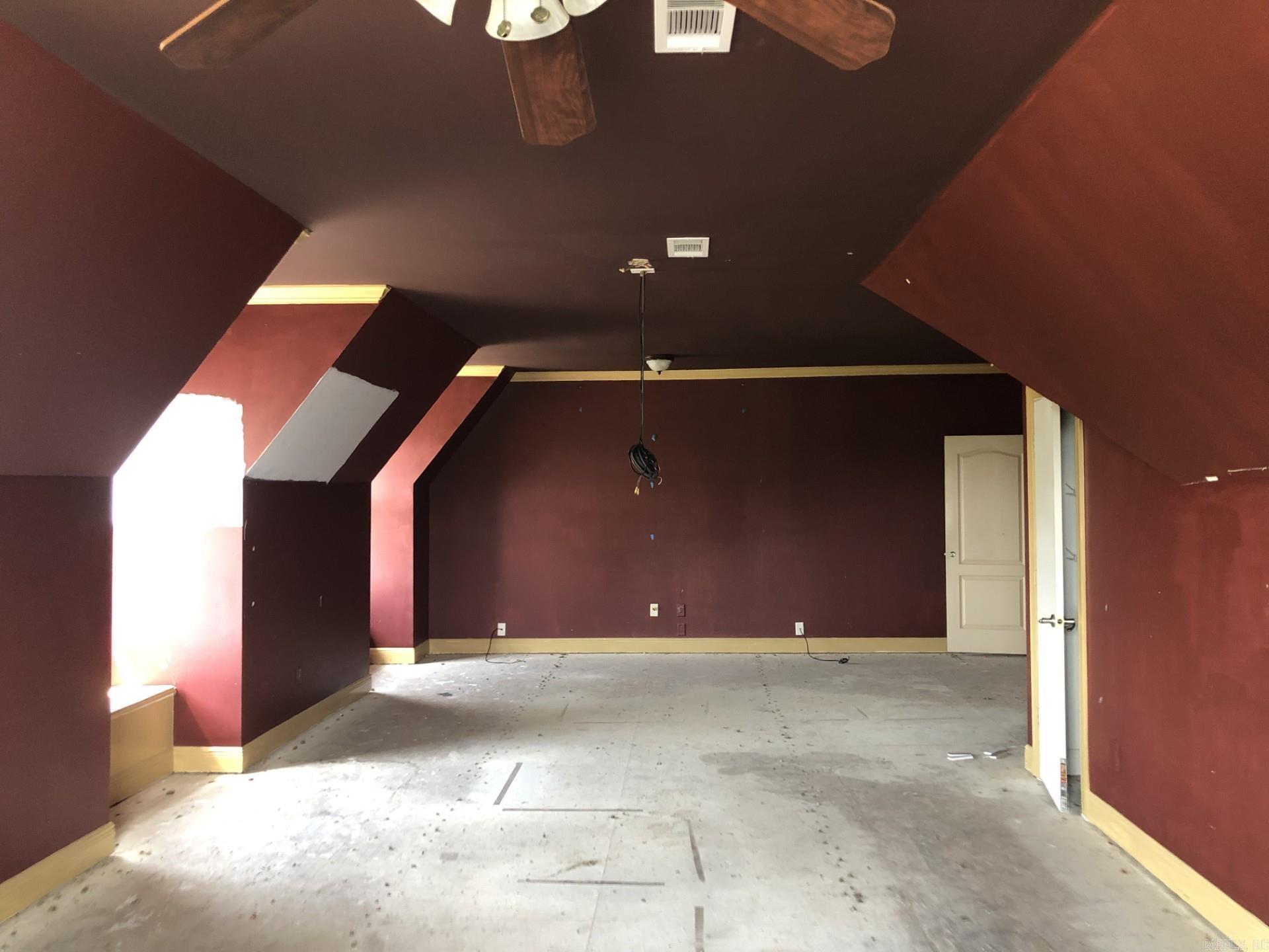16471  Thomas Loop  Benton, AR