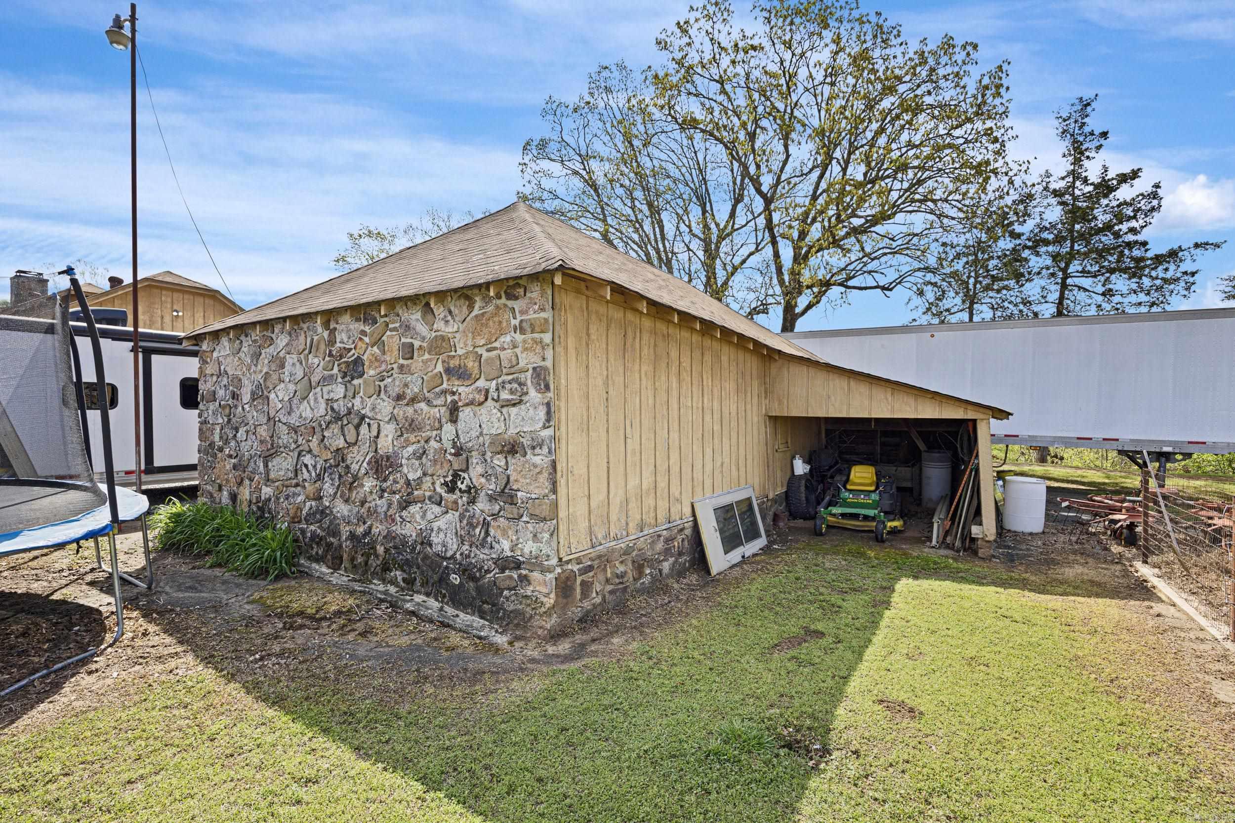 12250  Bluff  Bluffton, AR