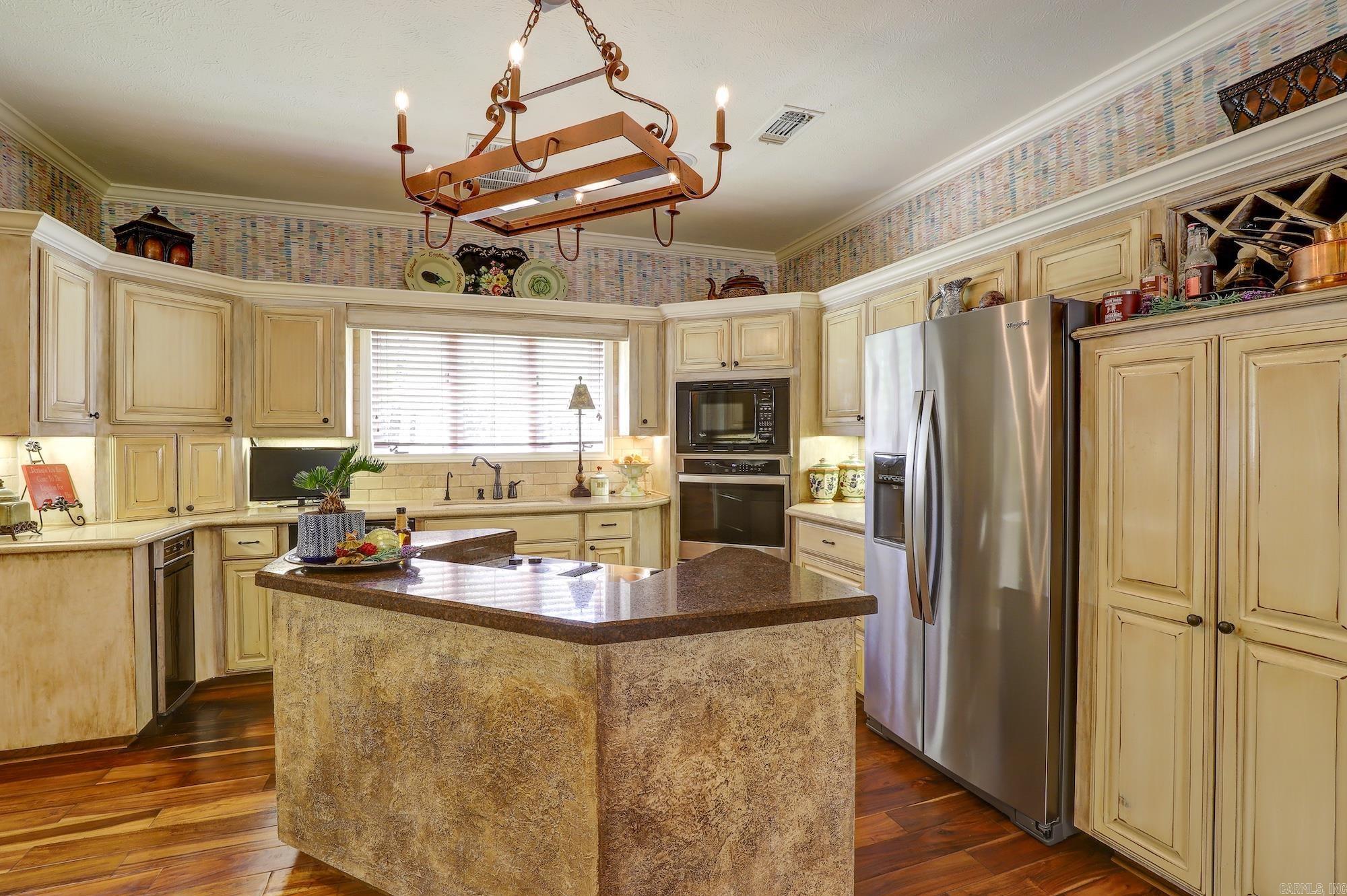 6512  Skyline Dr.  Texarkana, AR