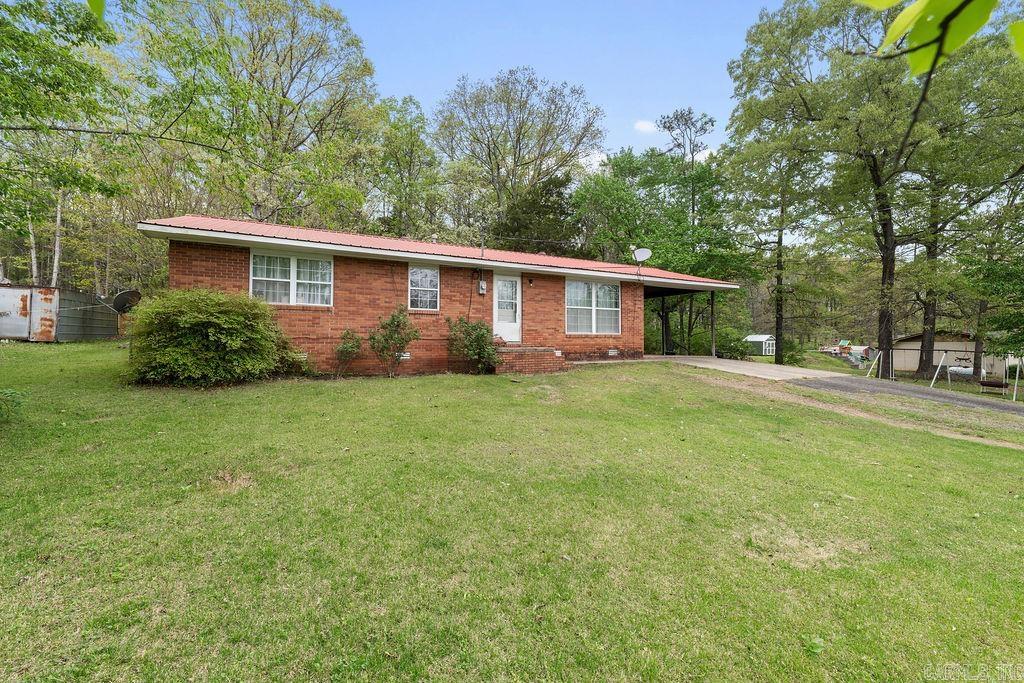 310  Memory Ln  Clinton, AR