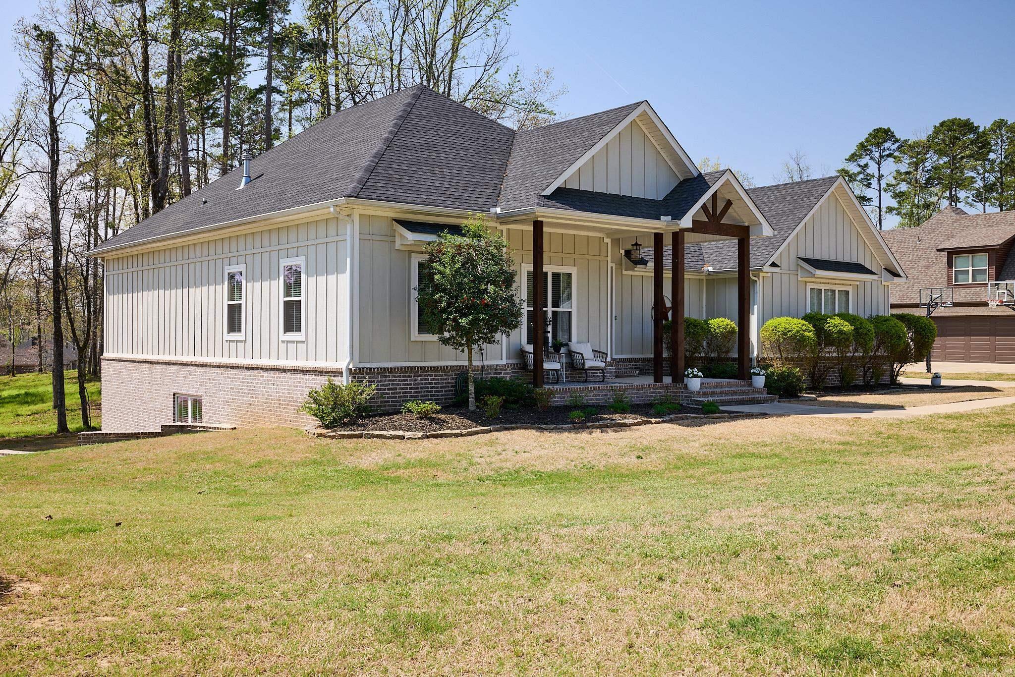 3043  Navajo Way  Benton, AR