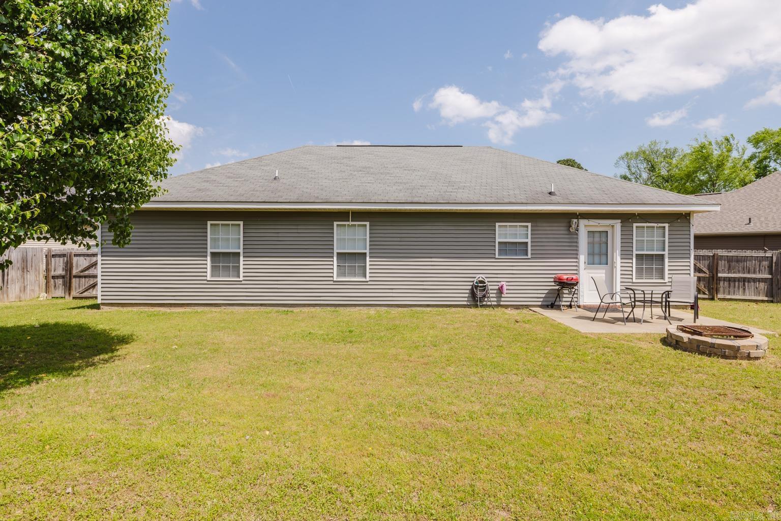 114  Kee  Benton, AR