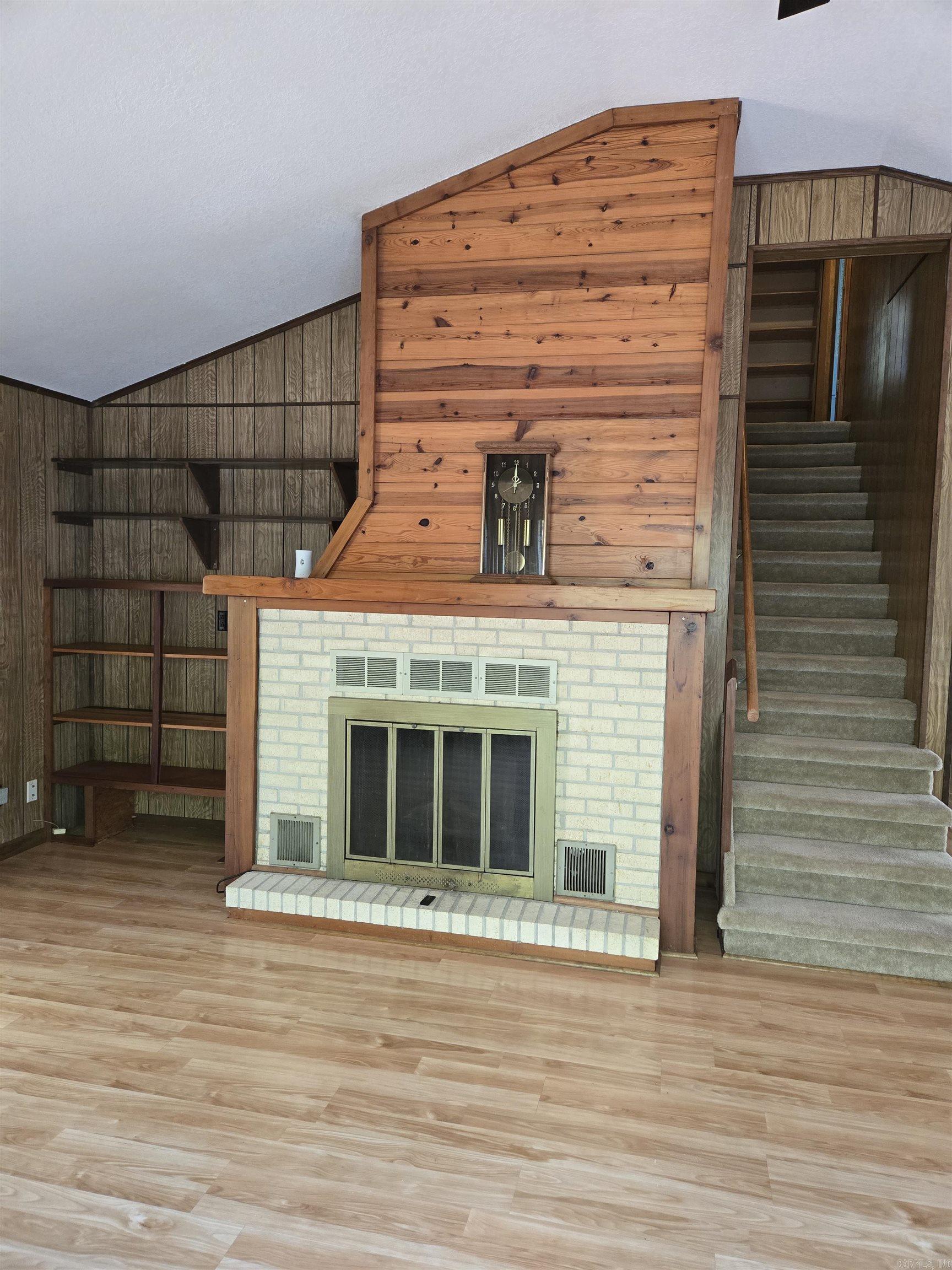1  BADALONA CIRCLE  Hot Springs Village, AR