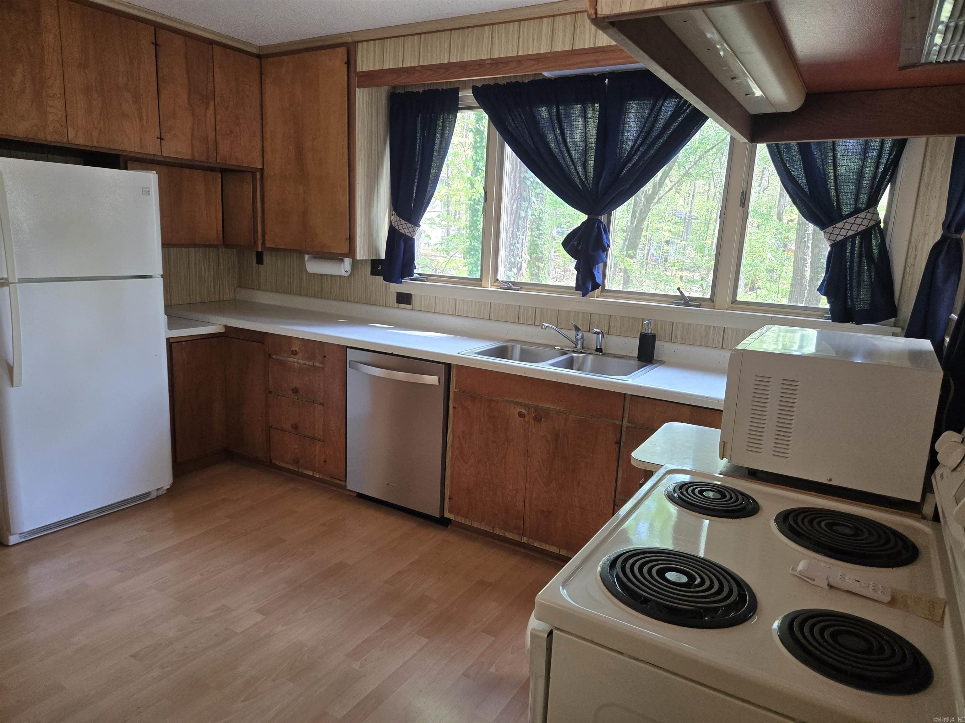 1  BADALONA CIRCLE  Hot Springs Village, AR