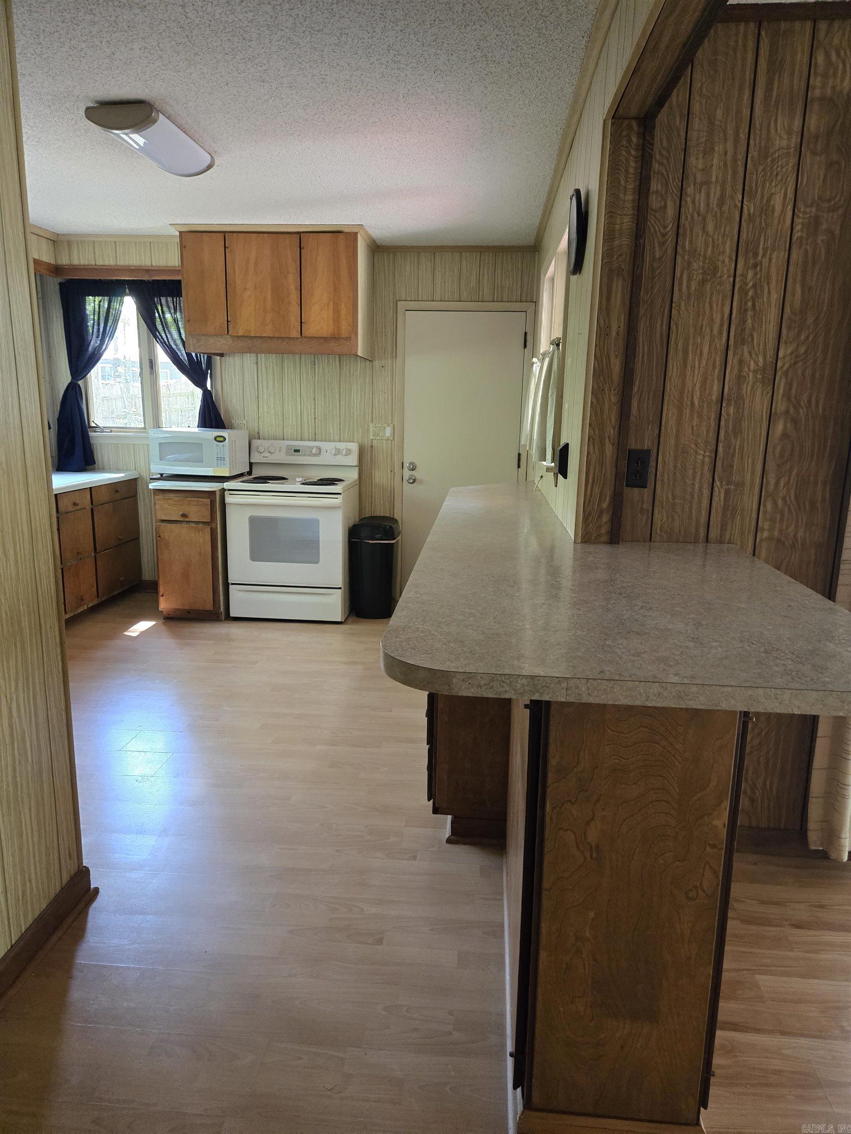 1  BADALONA CIRCLE  Hot Springs Village, AR