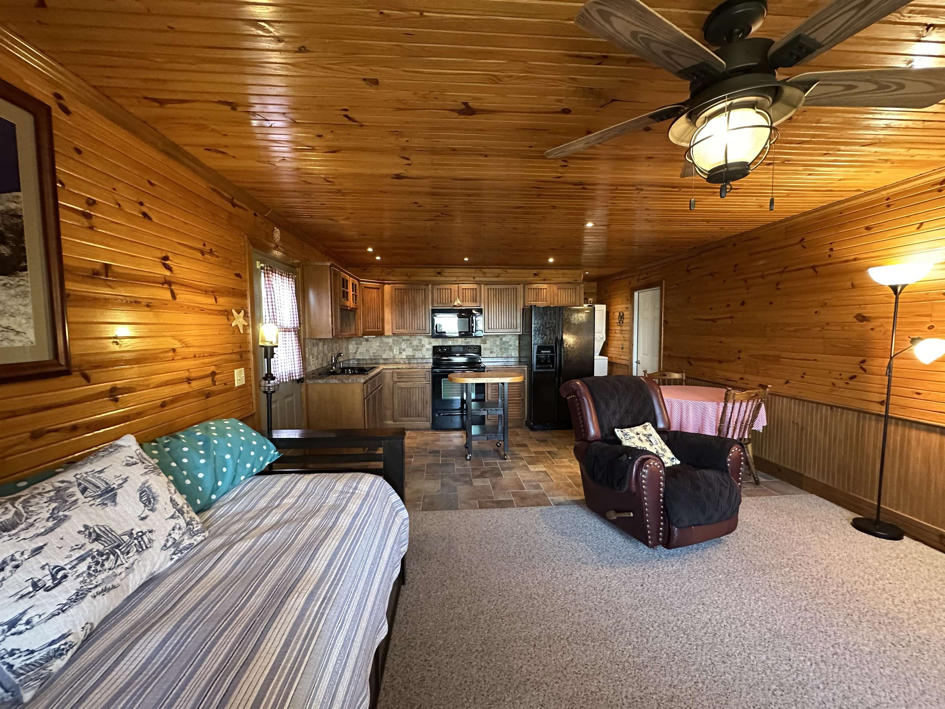 382  Kingdom Lane  Yellville, AR
