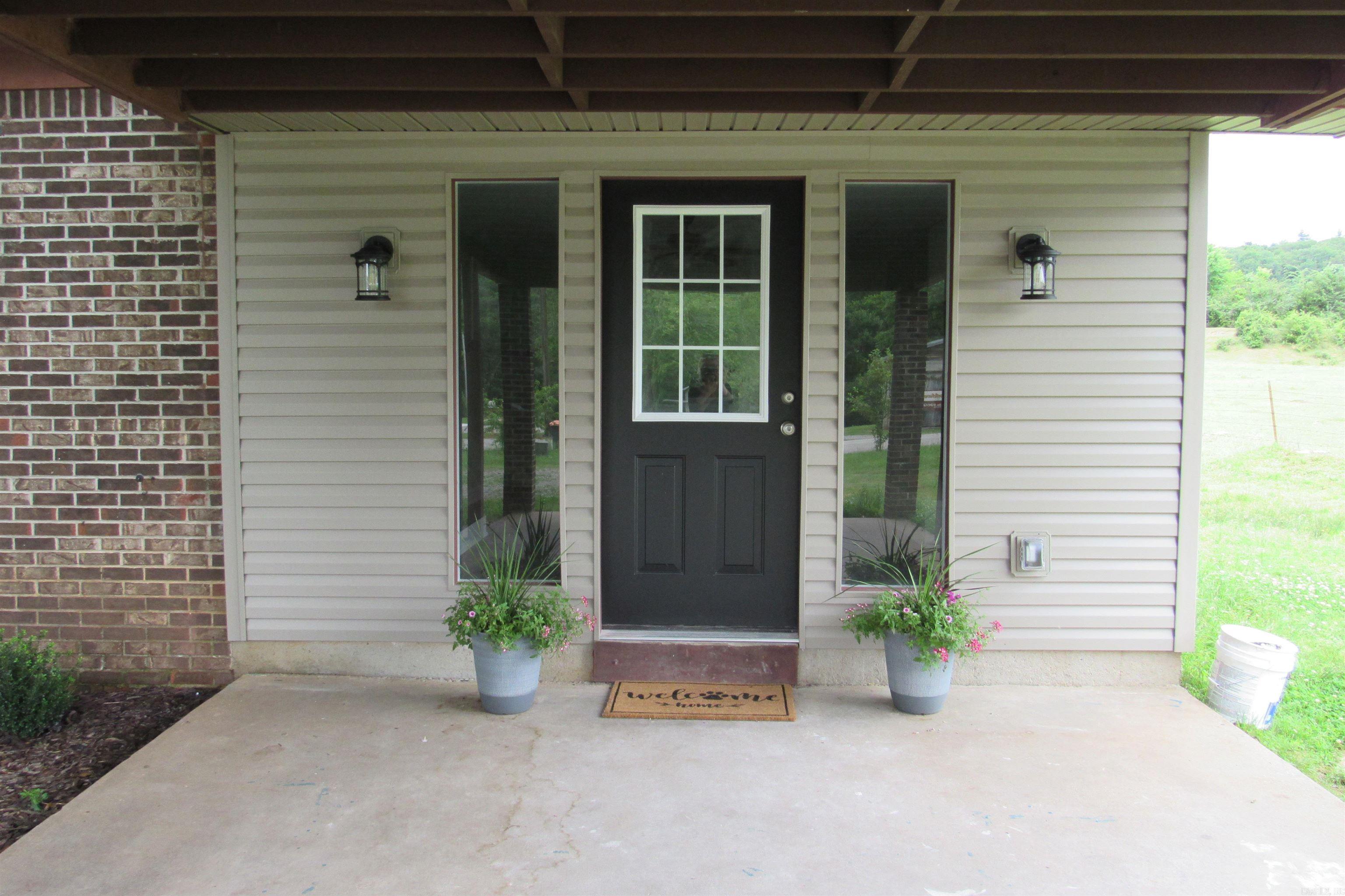 1353  North 2nd  Ozark, AR