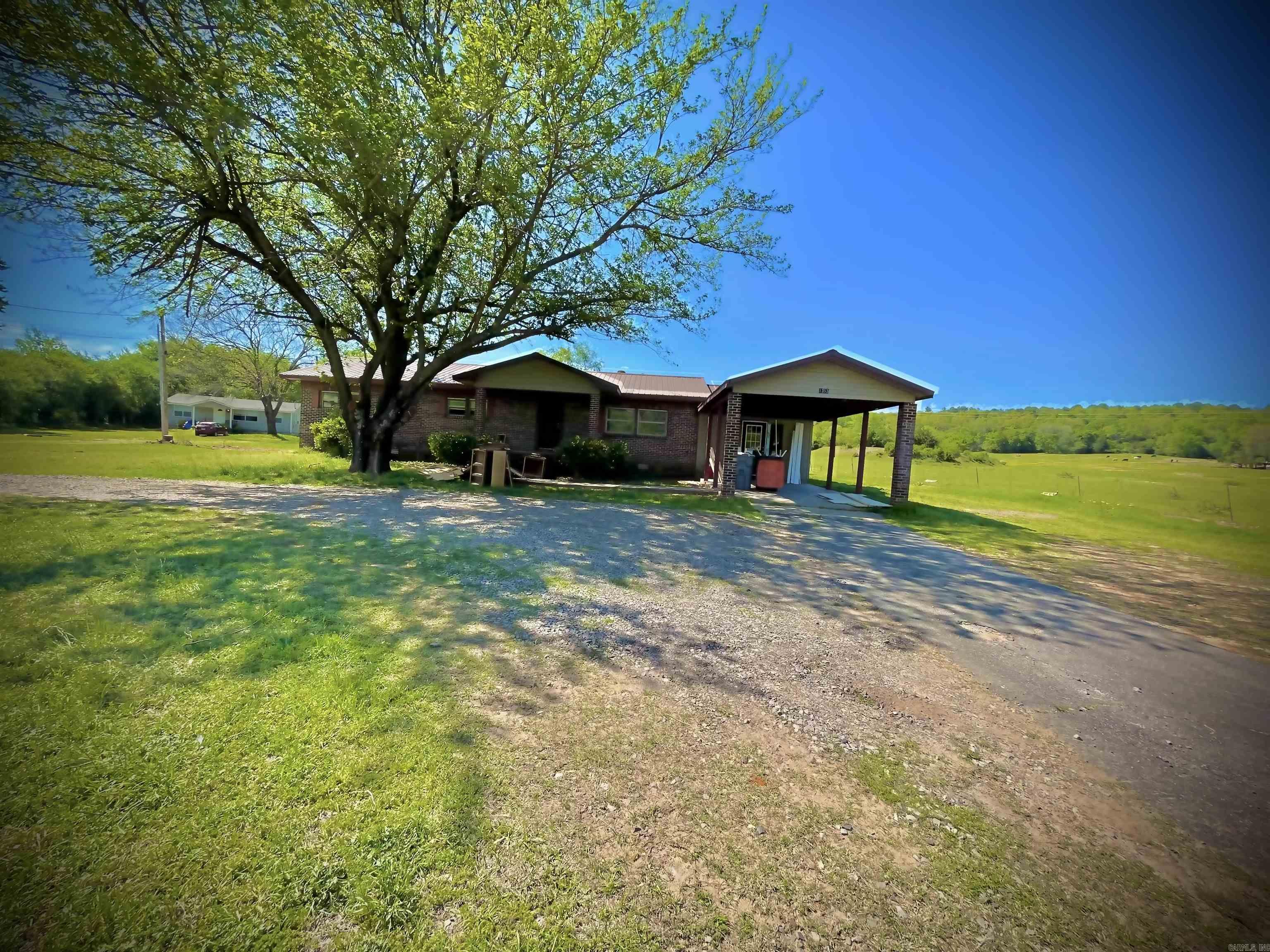 1353  North 2nd  Ozark, AR