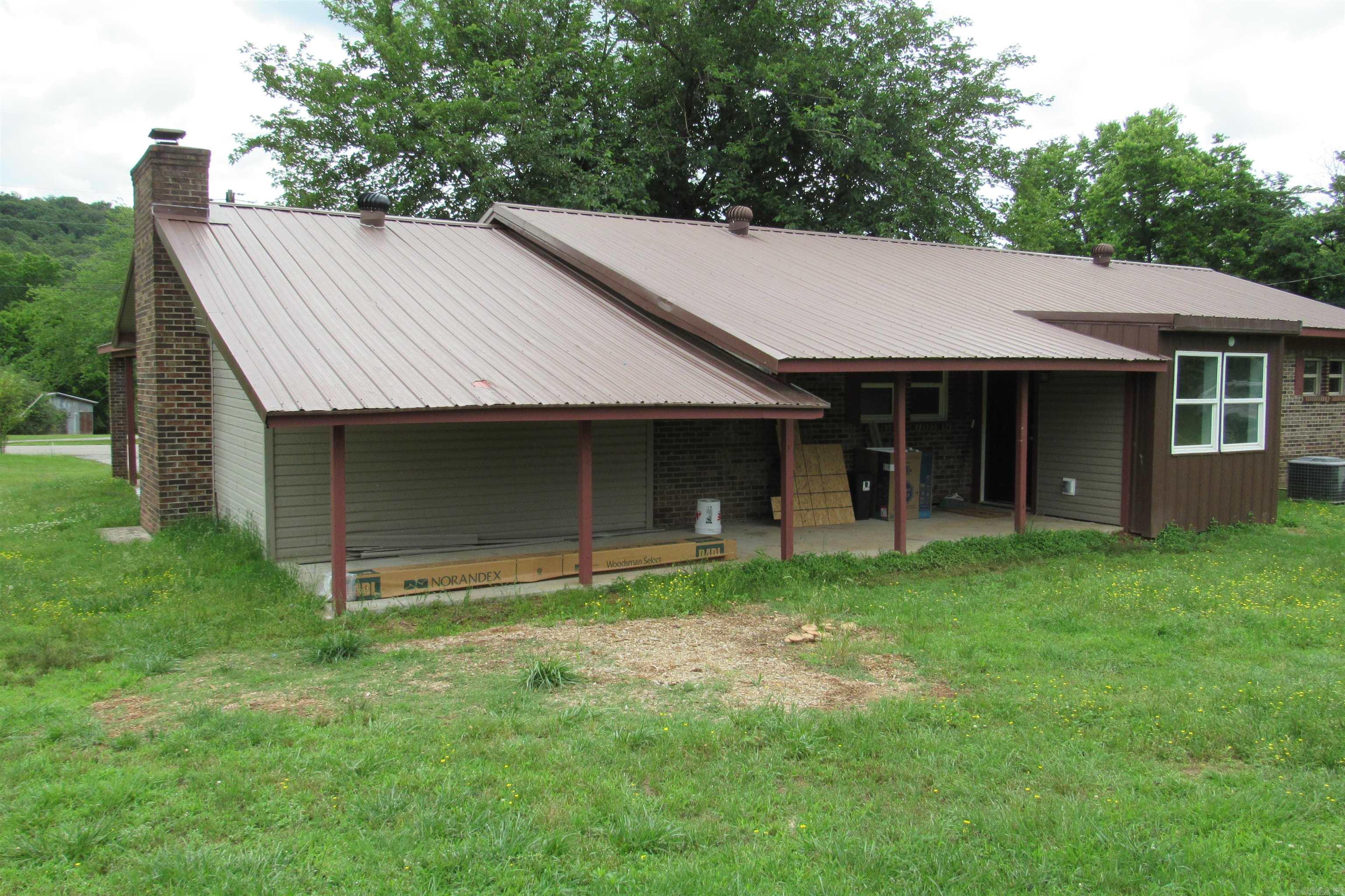 1353  North 2nd  Ozark, AR