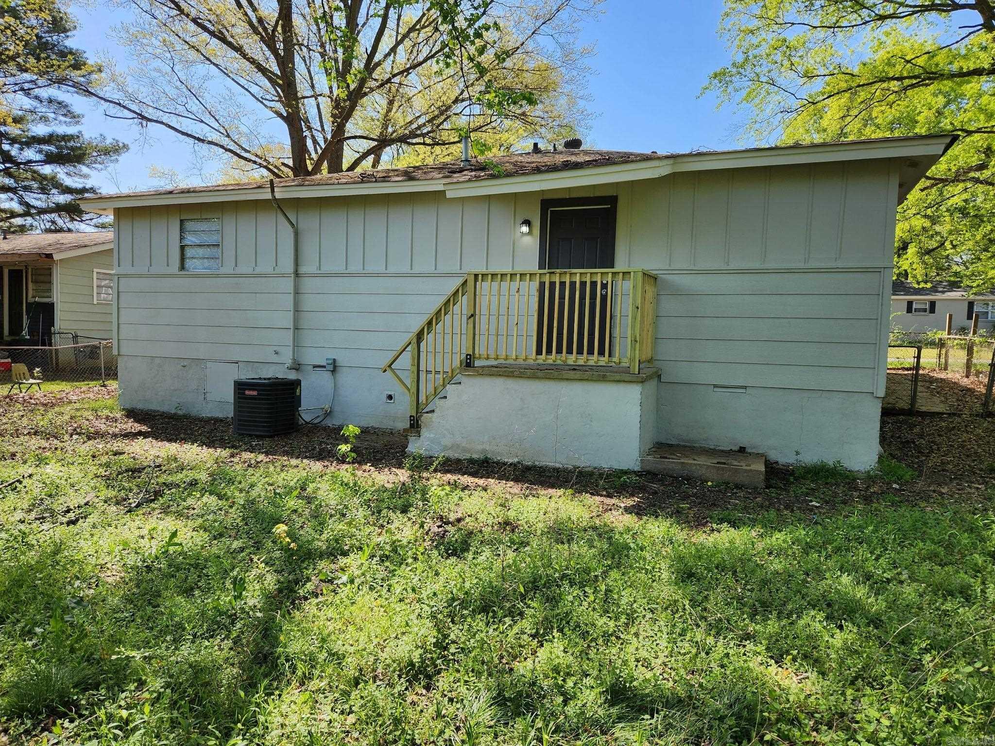 7120  Redwood  Little Rock, AR
