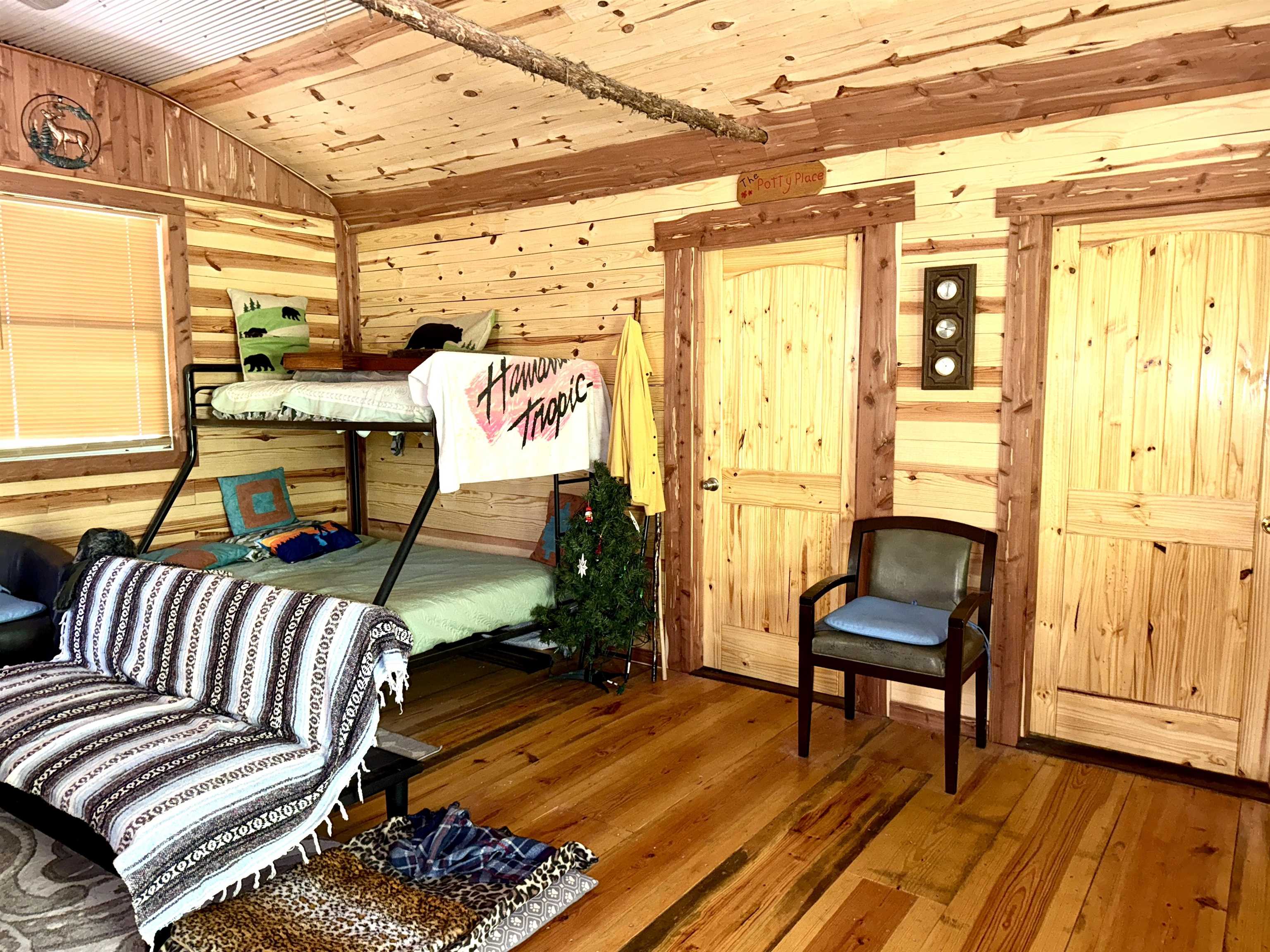 1343  Reb Lane  Calico Rock, AR