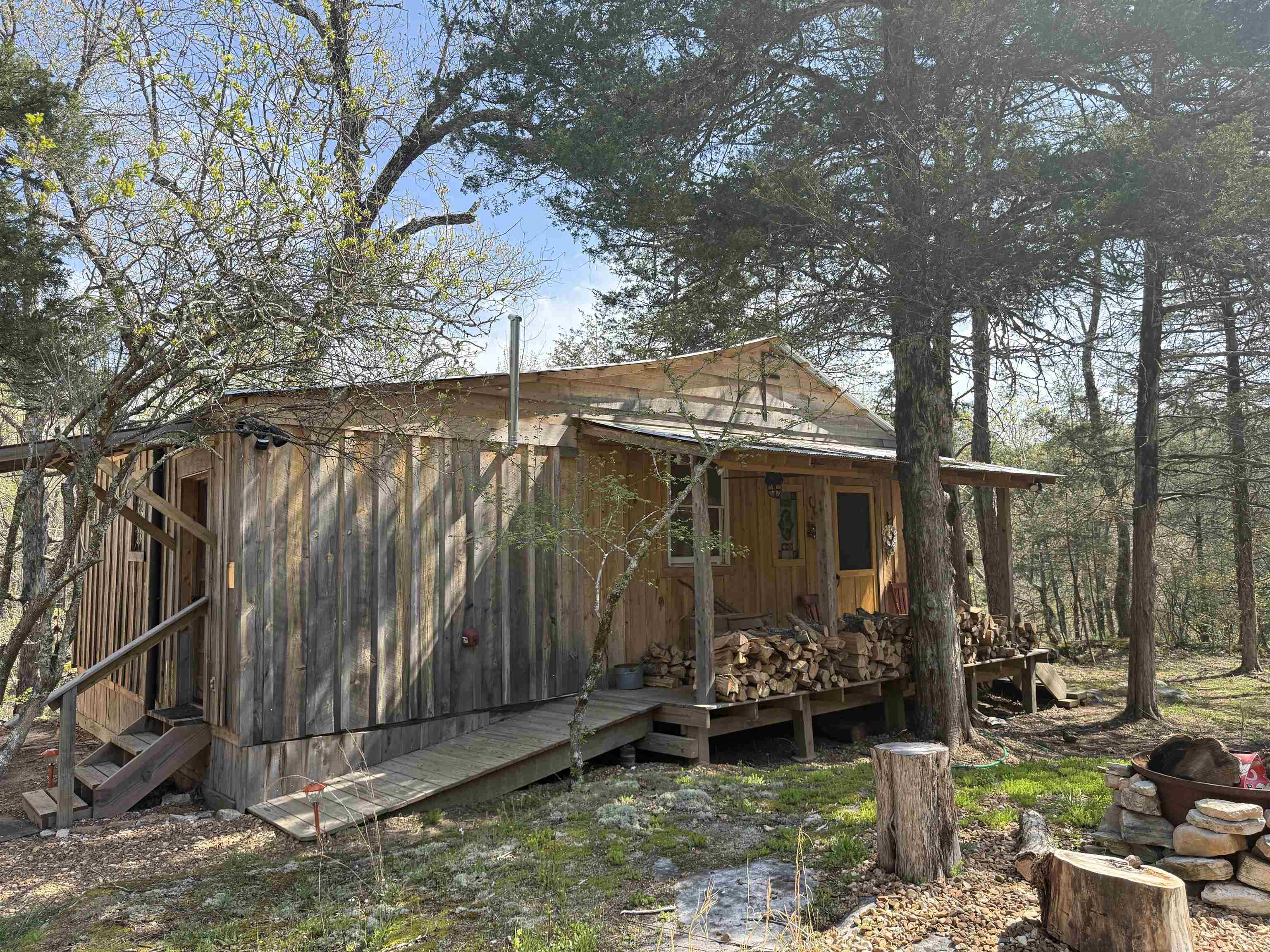 1343  Reb Lane  Calico Rock, AR