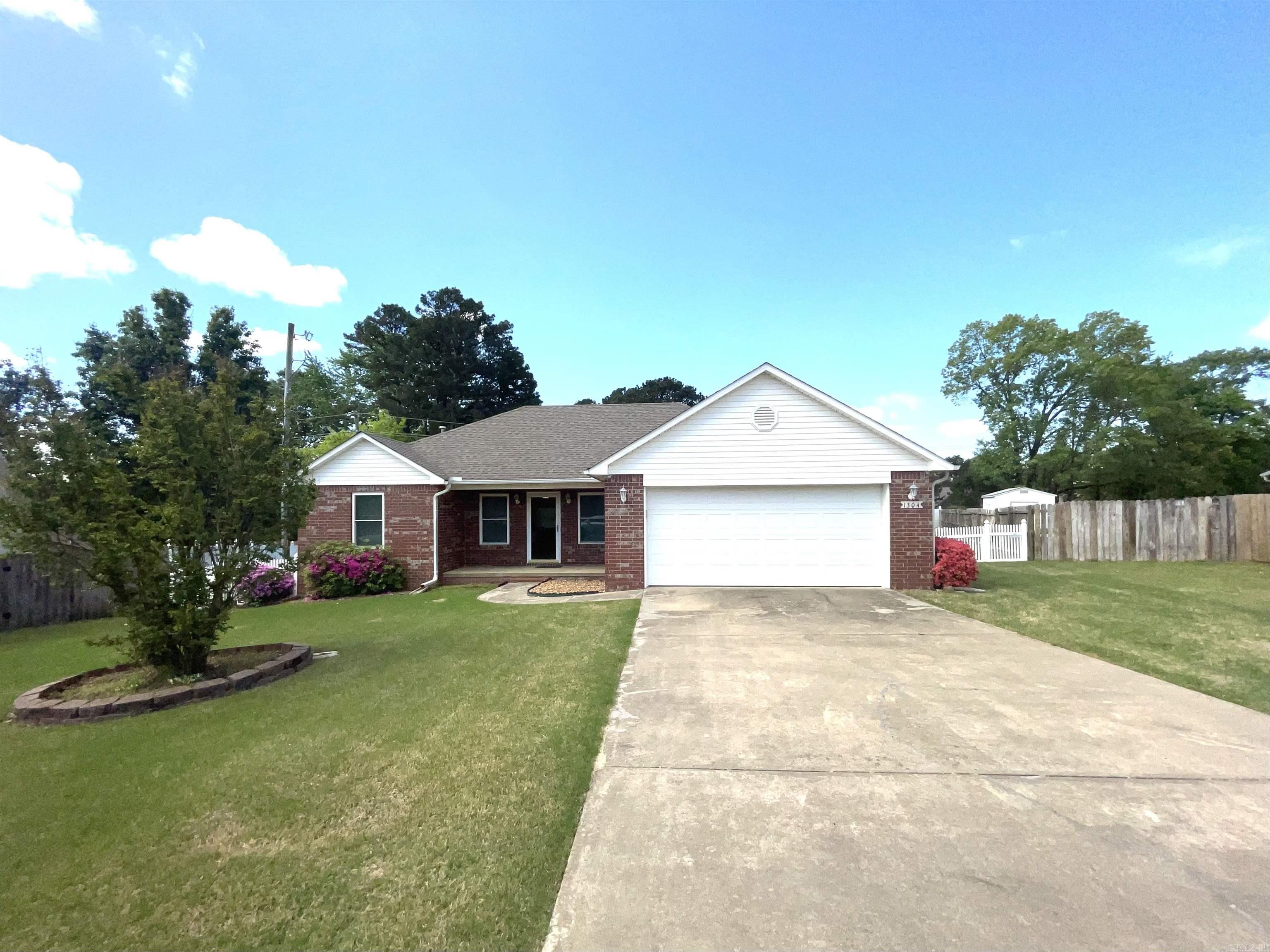 1304  RIDGEFIELD  Heber Springs, AR