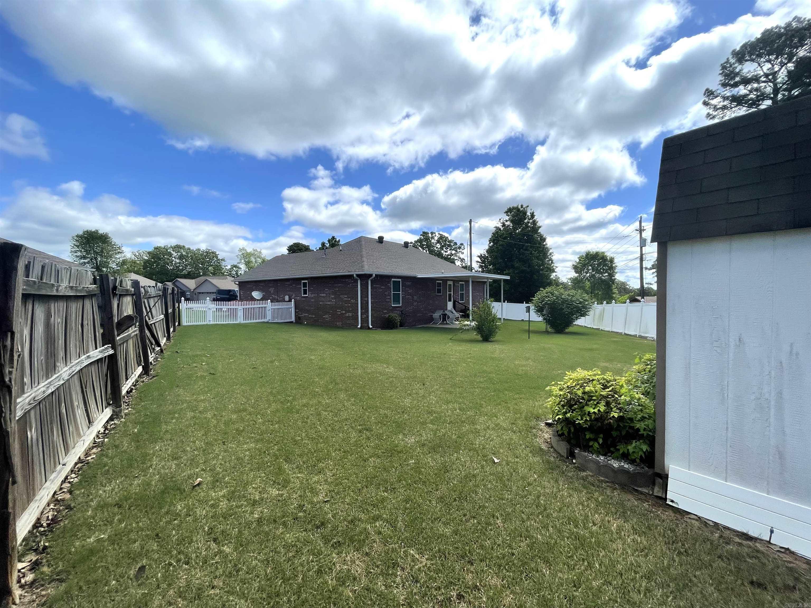 1304  RIDGEFIELD  Heber Springs, AR