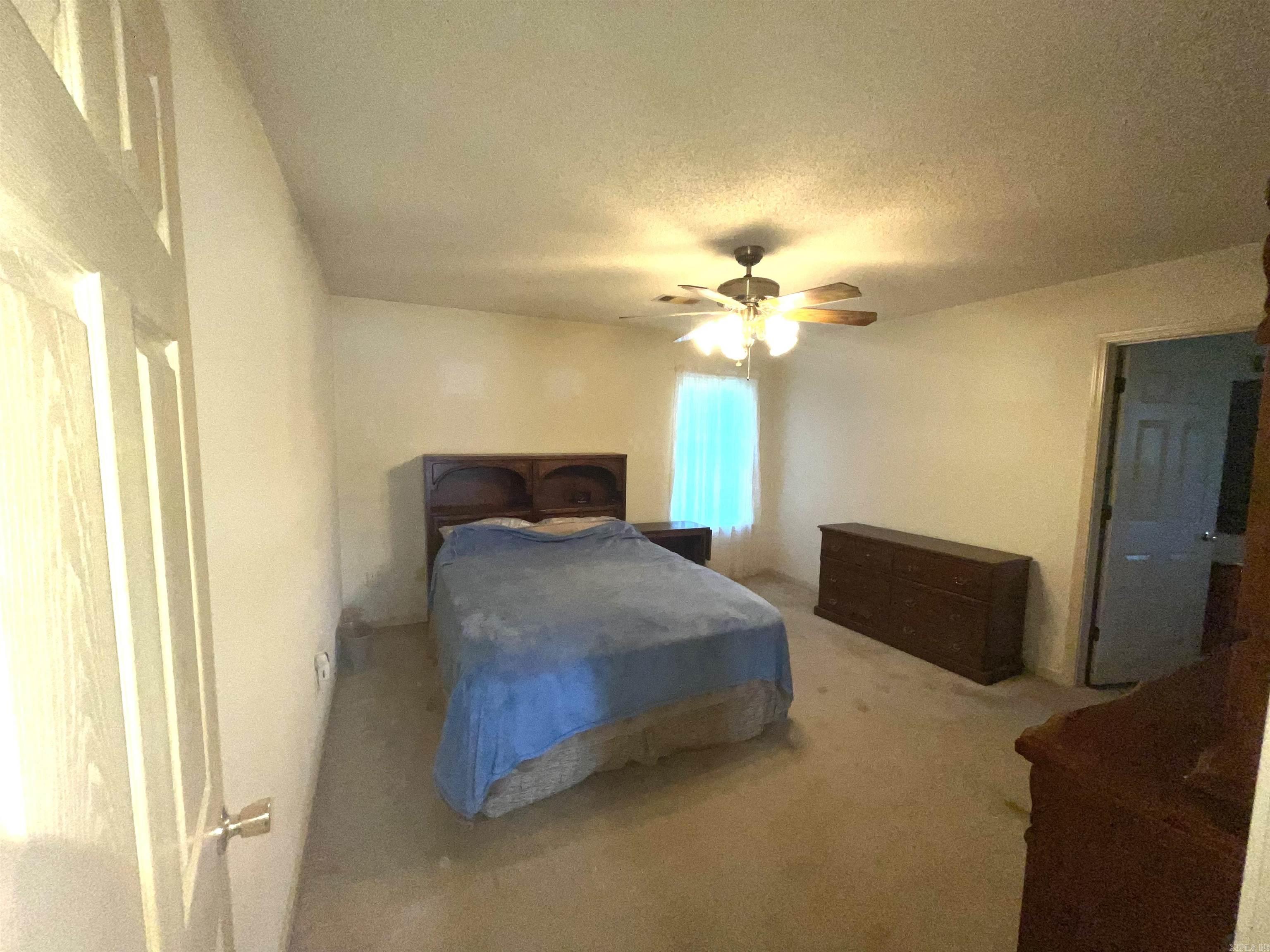 1304  RIDGEFIELD  Heber Springs, AR