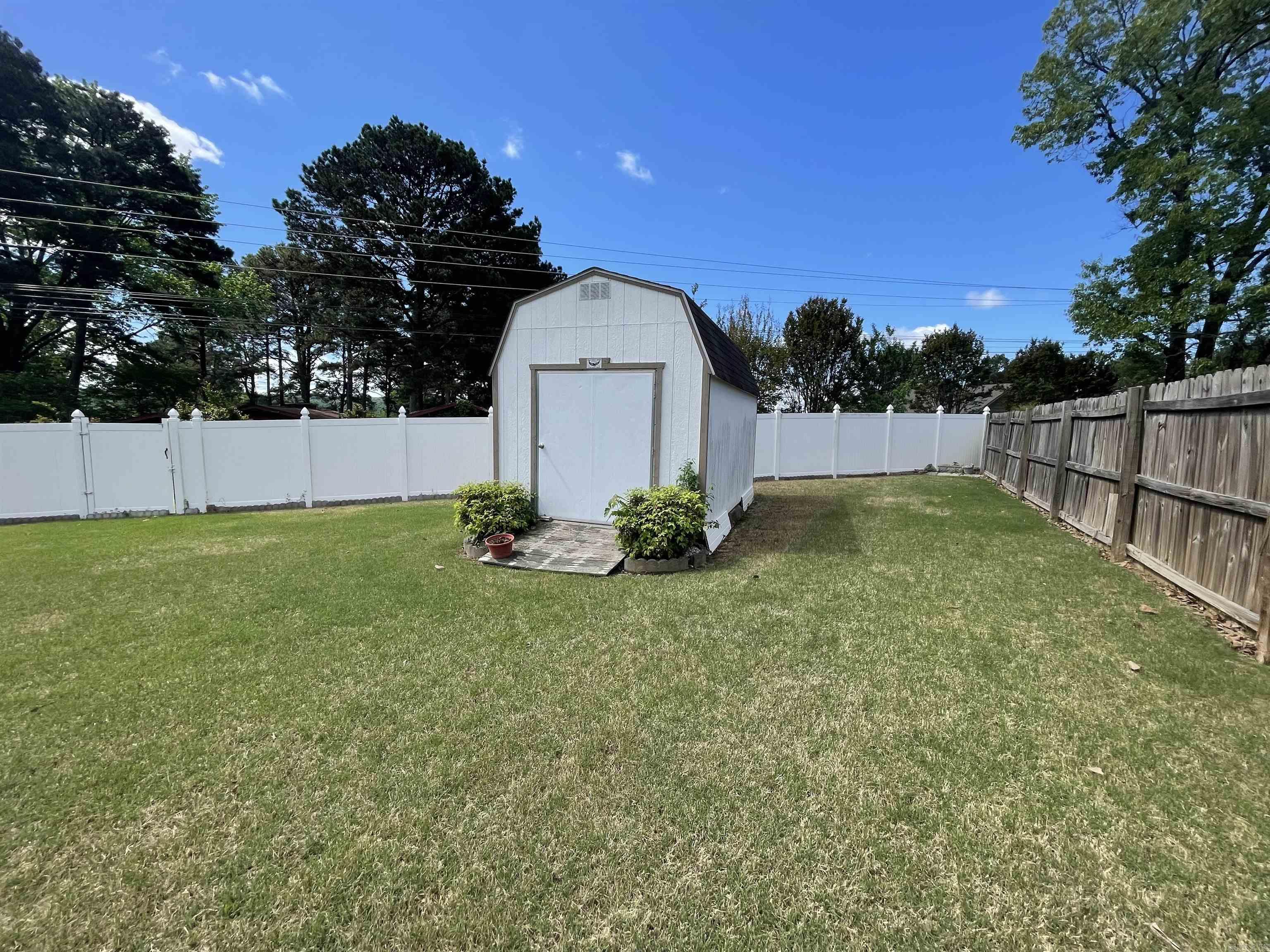 1304  RIDGEFIELD  Heber Springs, AR