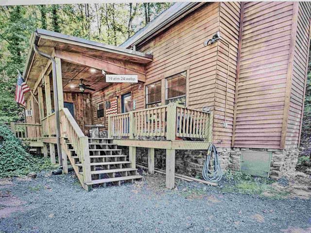 19  Elm Street  Greers Ferry, AR