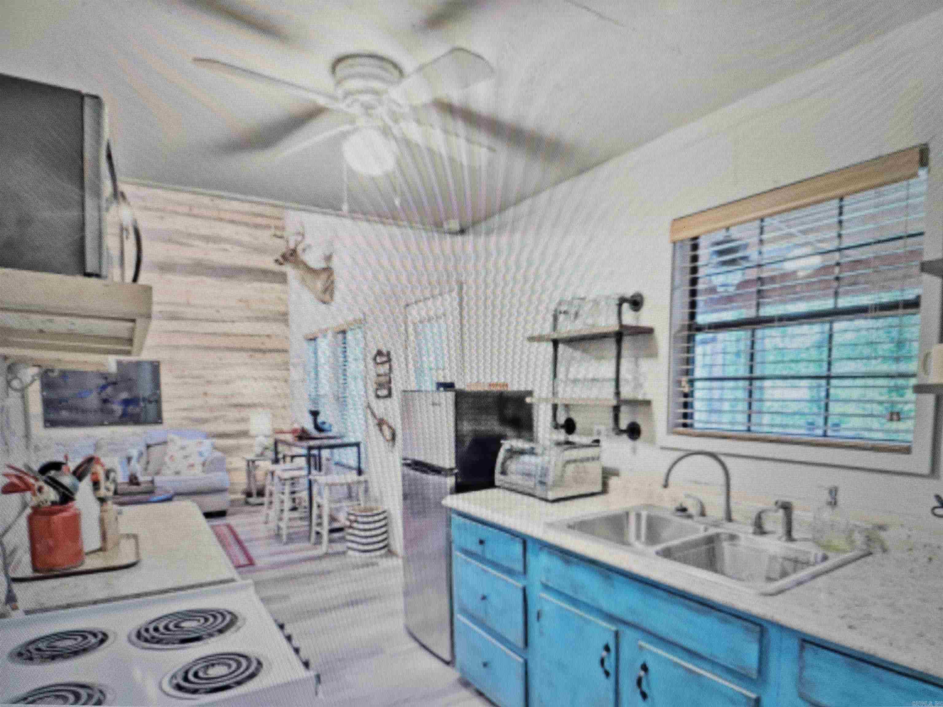 19  Elm Street  Greers Ferry, AR