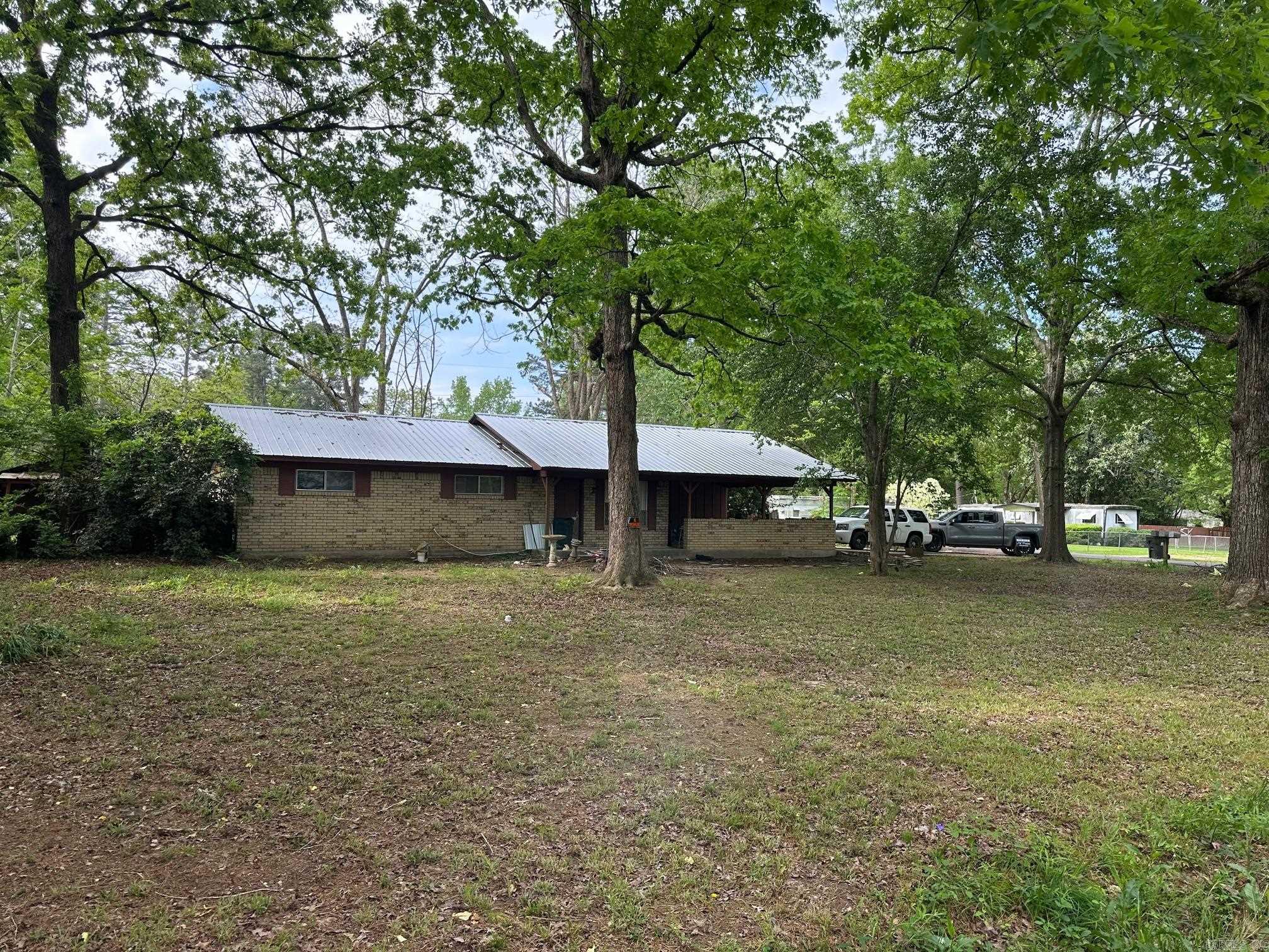 311  sawyer  North Crossett, AR