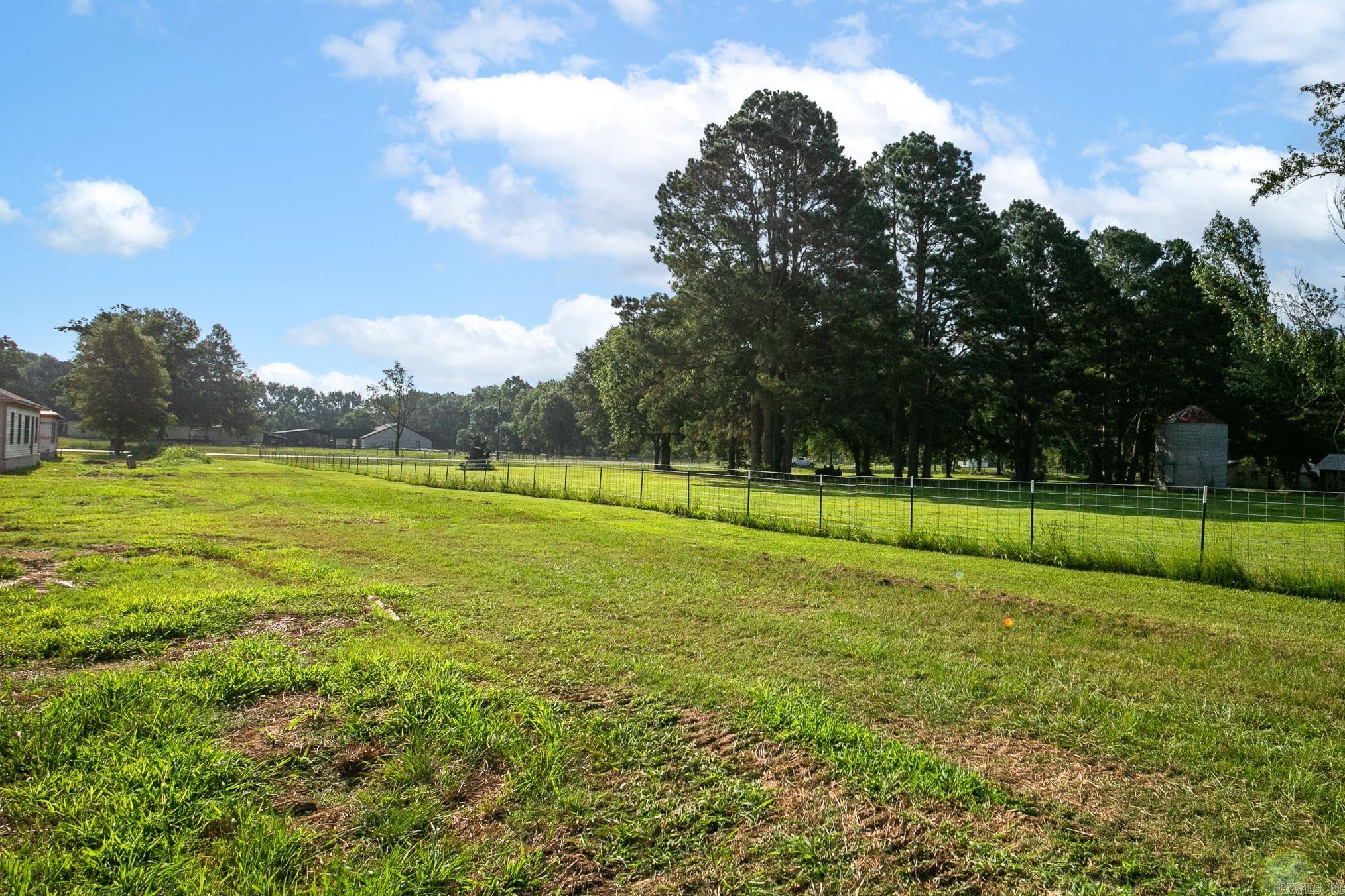 107 LLOYD HENDERSON Road Beebe, AR 72012