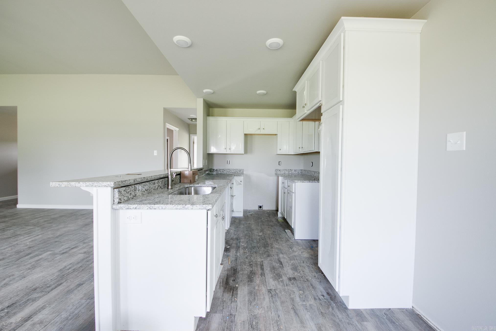 107 LLOYD HENDERSON Road Beebe, AR 72012