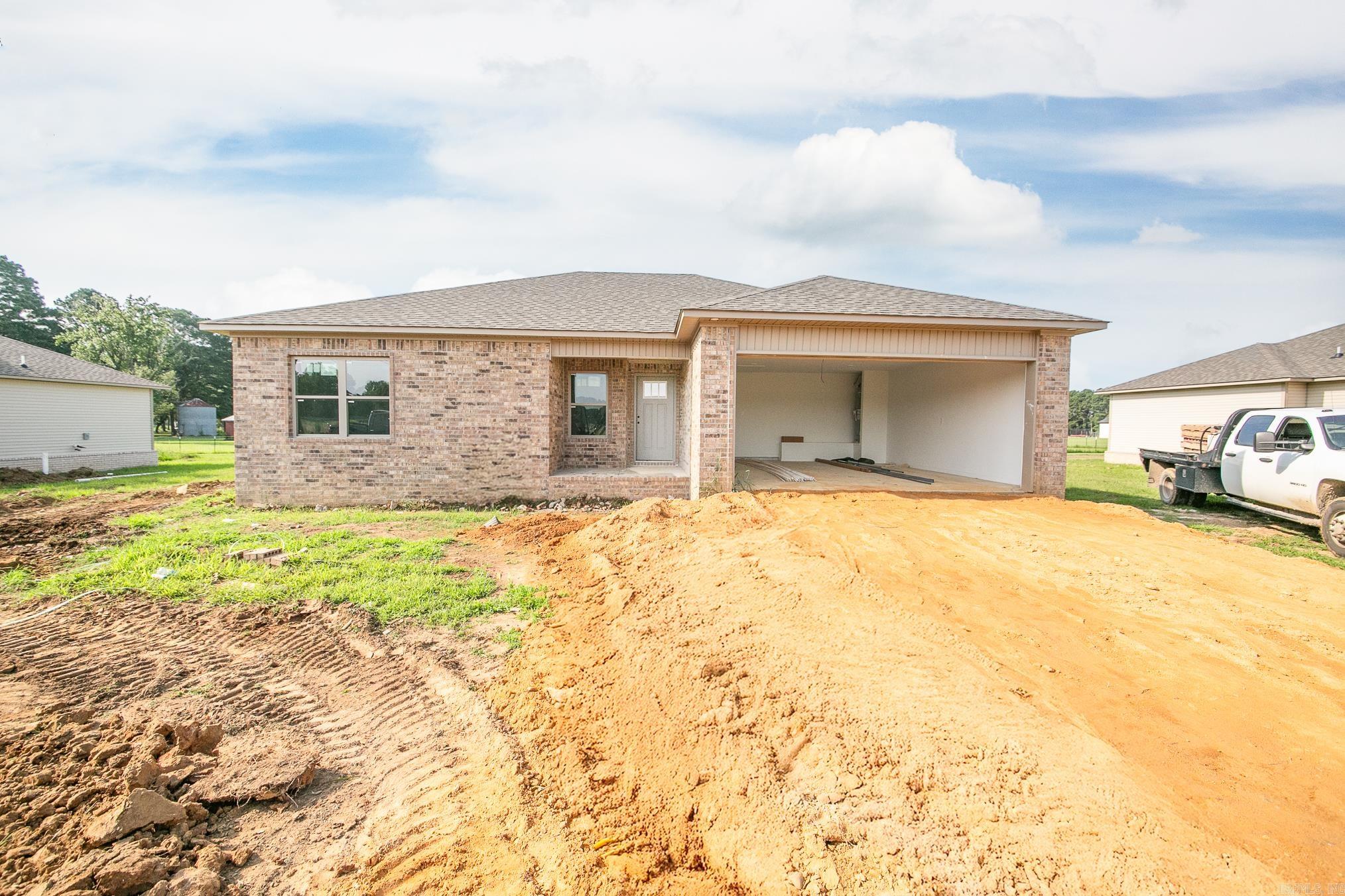 111 LLOYD HENDERSON Road